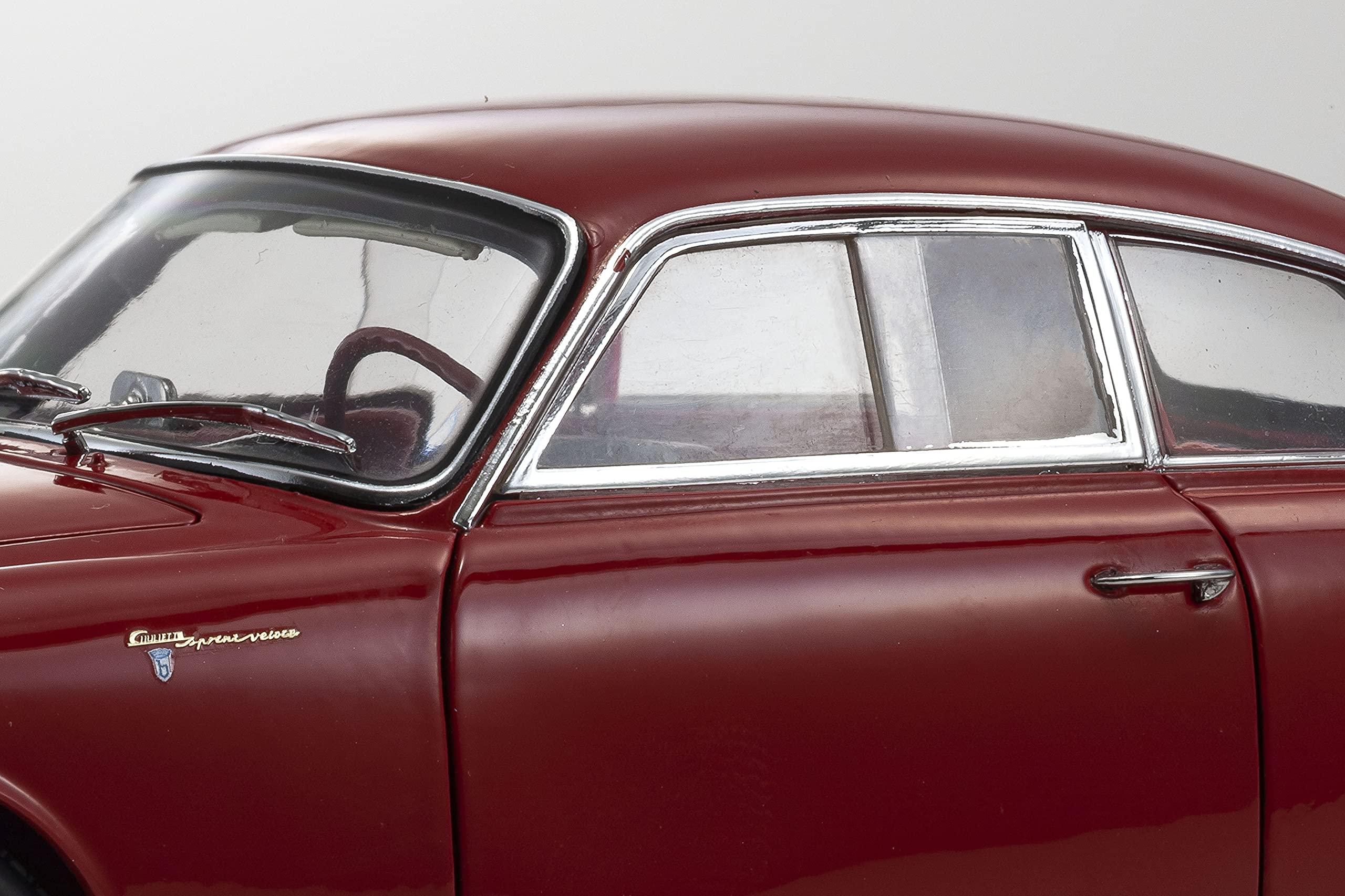 Kyosho 1:18 Alfa Romeo Giulietta Sprint Veloce - Rosso