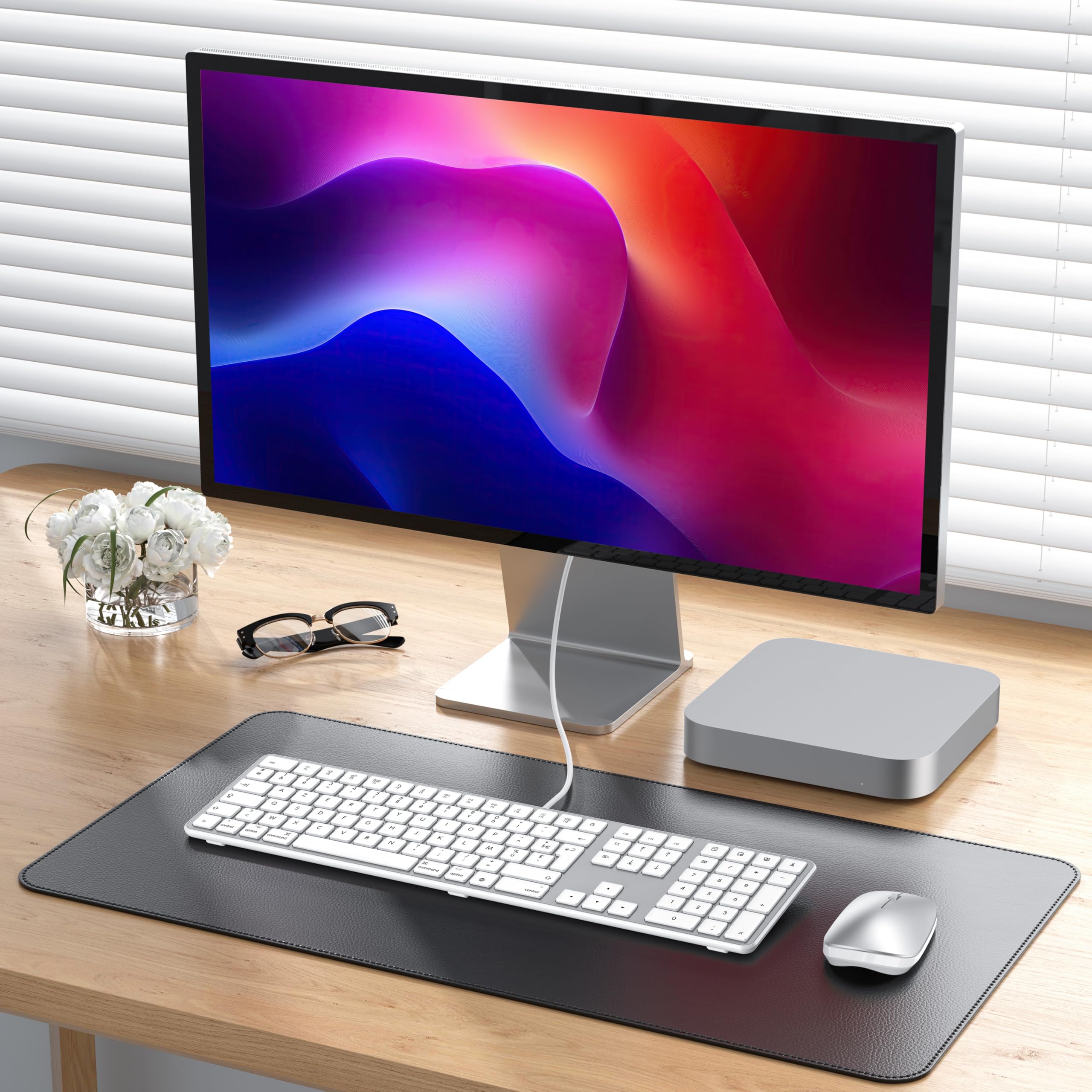 OMOTON Clavier Filaire pour Mac, Câble de Clavier avec Double Port (Type C/USB), AZERTY Français pavé Numérique, Compatible avec Apple Mac Pro/Mini, MacBook Air/Neo, iMac Pro, Argent