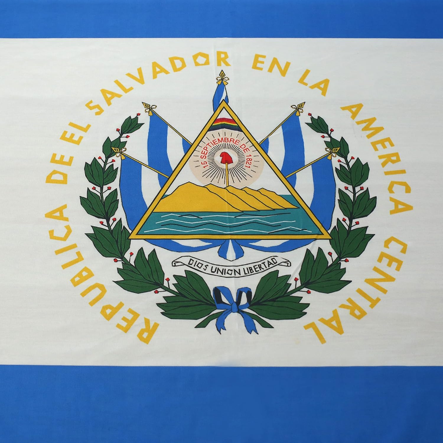 MSFHHA Rectangular Tablecloth El Salvador Salvadoran Flag Tablecloth Fade-Resistant Washable National Flag, Suitable for Kitchen Dining Family Gatherings and Outdoor Events,59 Inches * 83 Inches.