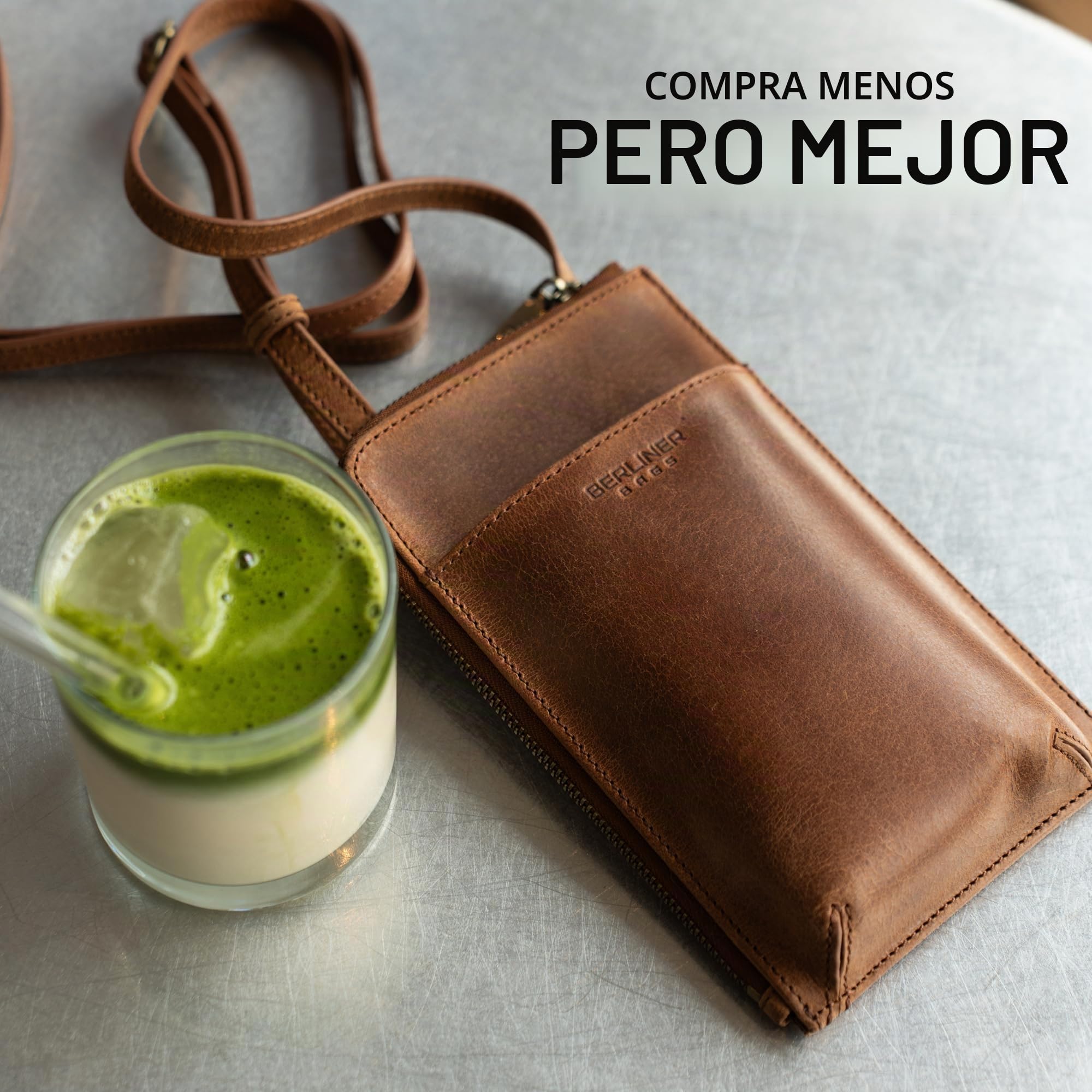 Berliner Bags Kim Bolso Bandolera de Piel Auténtica con Compartimento para Móvil y Tarjetas para Mujer y Hombre, Pequeño, Elegante y Práctico