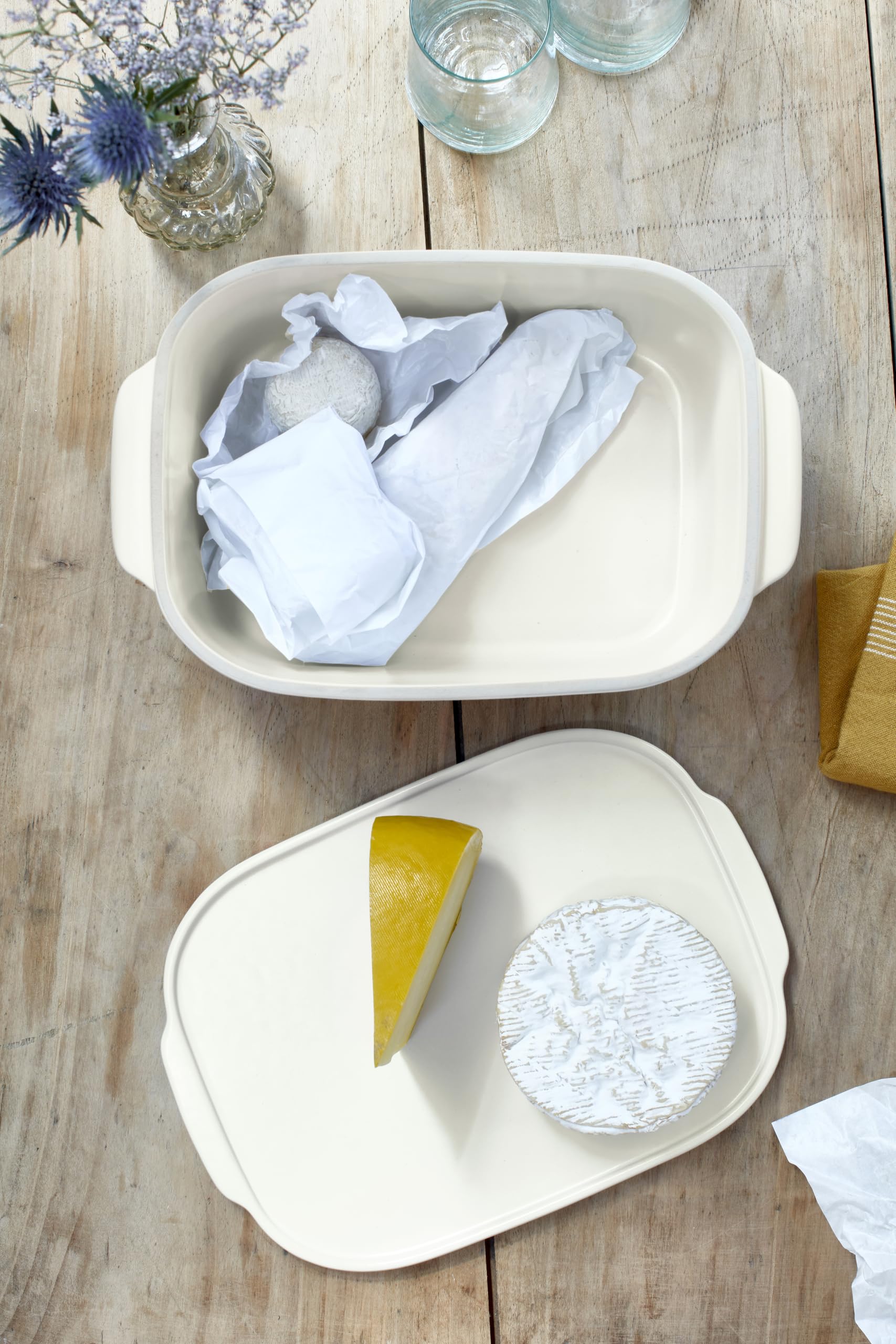 Emile Henry Cheese Box – Boîte à Fromage avec Couvercle – Céramique Haute Résistance – Conservation Optimale au Réfrigérateur – Coloris Argile – Fabriqué en France