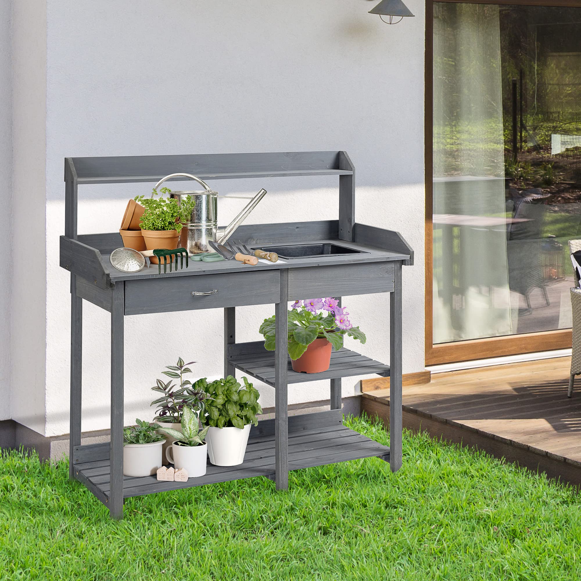 Outsunny Tavolo da giardinaggio multifunzionale con cassetto, 3 ripiani, lavello, 3 ganci - tavolo da giardinaggio in legno di abete preoliato grigio