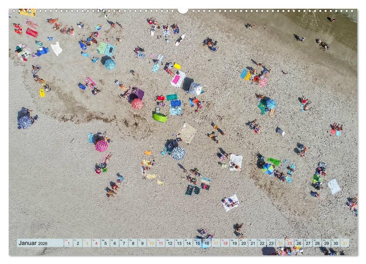 Strand im Blick der Drohne (hochwertiger Premium Wandkalender 2026 DIN A2 quer), Kunstdruck in Hochglanz: Wunderschöne Strände, Einladungen für den ... Bilder von oben. (CALVENDO Natur)