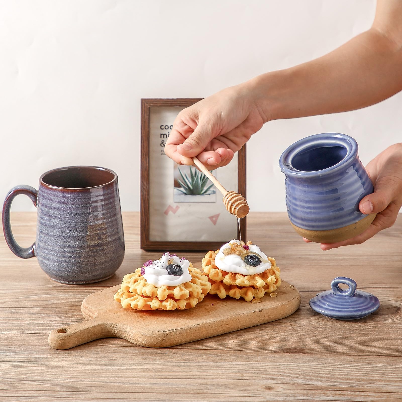 Hasense Honey Dipper Stick and Jar Set, Ceramic Honey Pot with Lid and Wooden Dipper, 12 oz Honey Jar for Home Decor, Vintage Honey Containers for Christmas Gift, Dishwasher Safe, Sky Blue