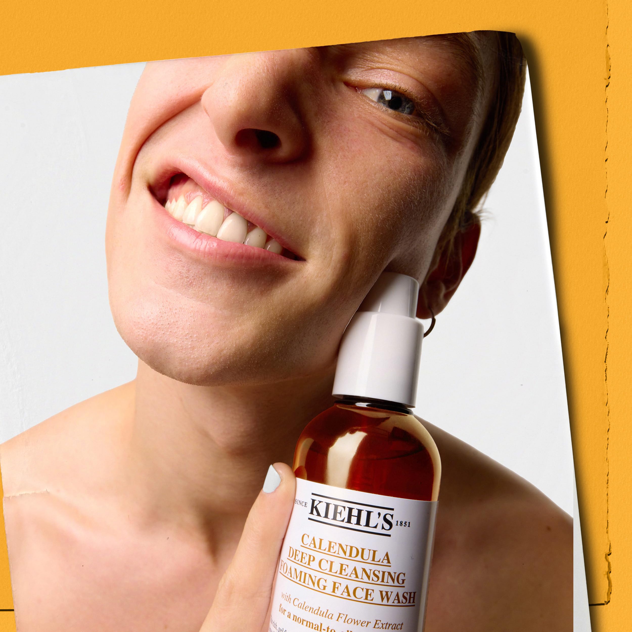 KIEHL'S Calendula Deep Cleansing Foaming Face Wash, Detergente Viso Schiumogeno, Per Pelli da Normali a Grasse, Azione Calmante, Lenitiva e Riequilibrante, Con Estratto di Calendula, 500 ml
