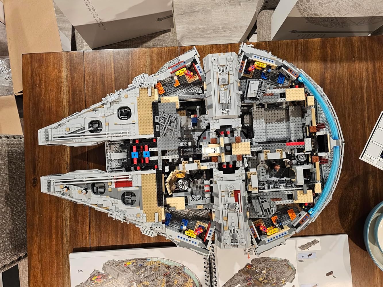 Star Wars Millennium Falcon 75192