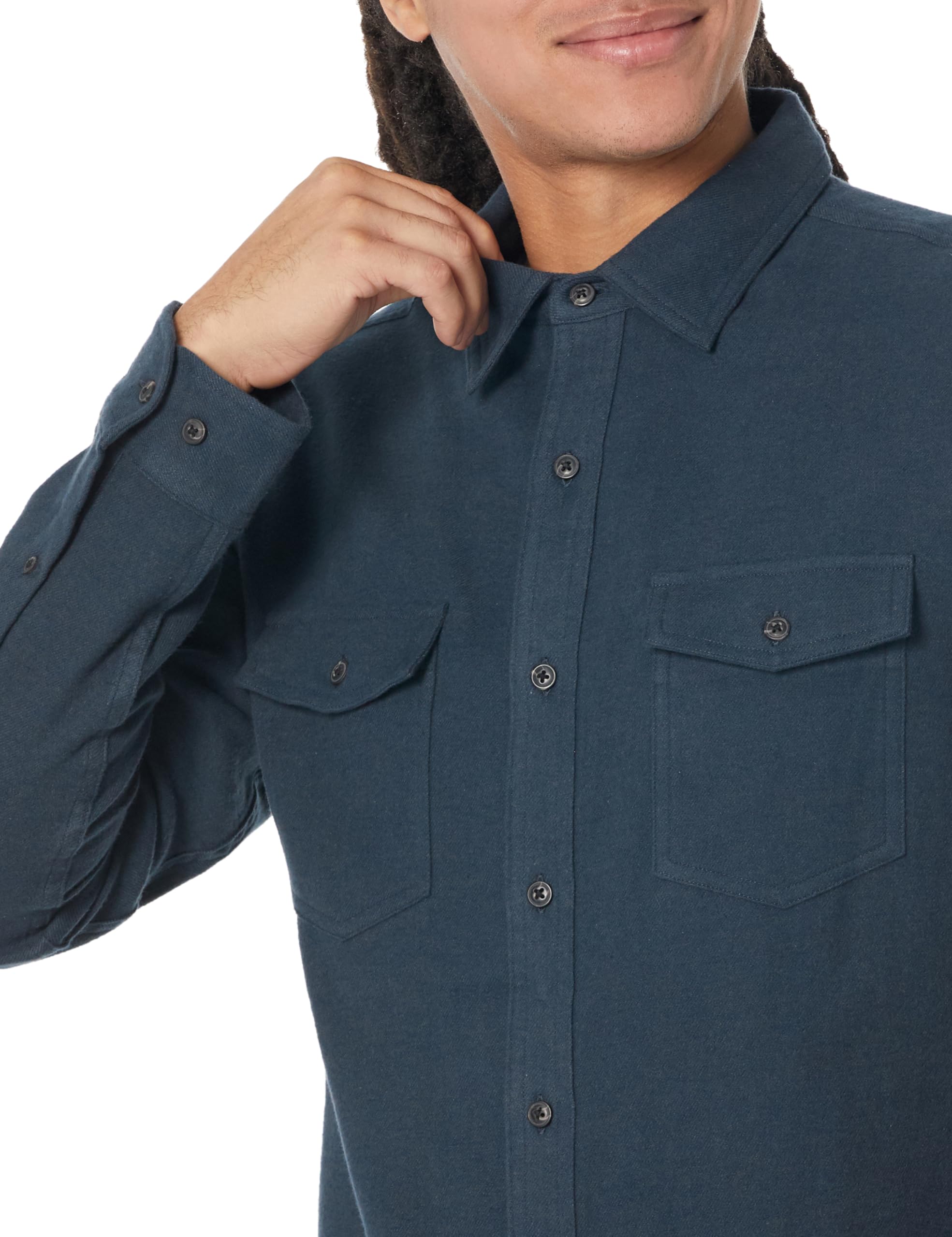 Amazon Essentials Camicia in Flanella con Due Tasche a Maniche Lunghe vestibilità Aderente Uomo