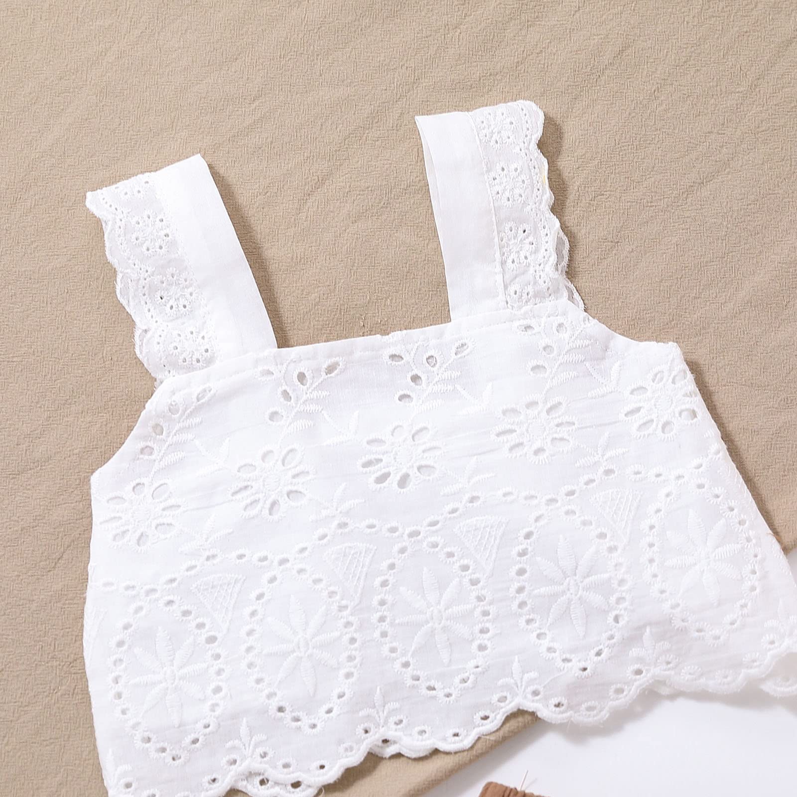 Conjunto de 2 piezas de chaleco corto de encaje sin mangas con tirantes + pantalones acampanados de pierna ancha para niños pequeños