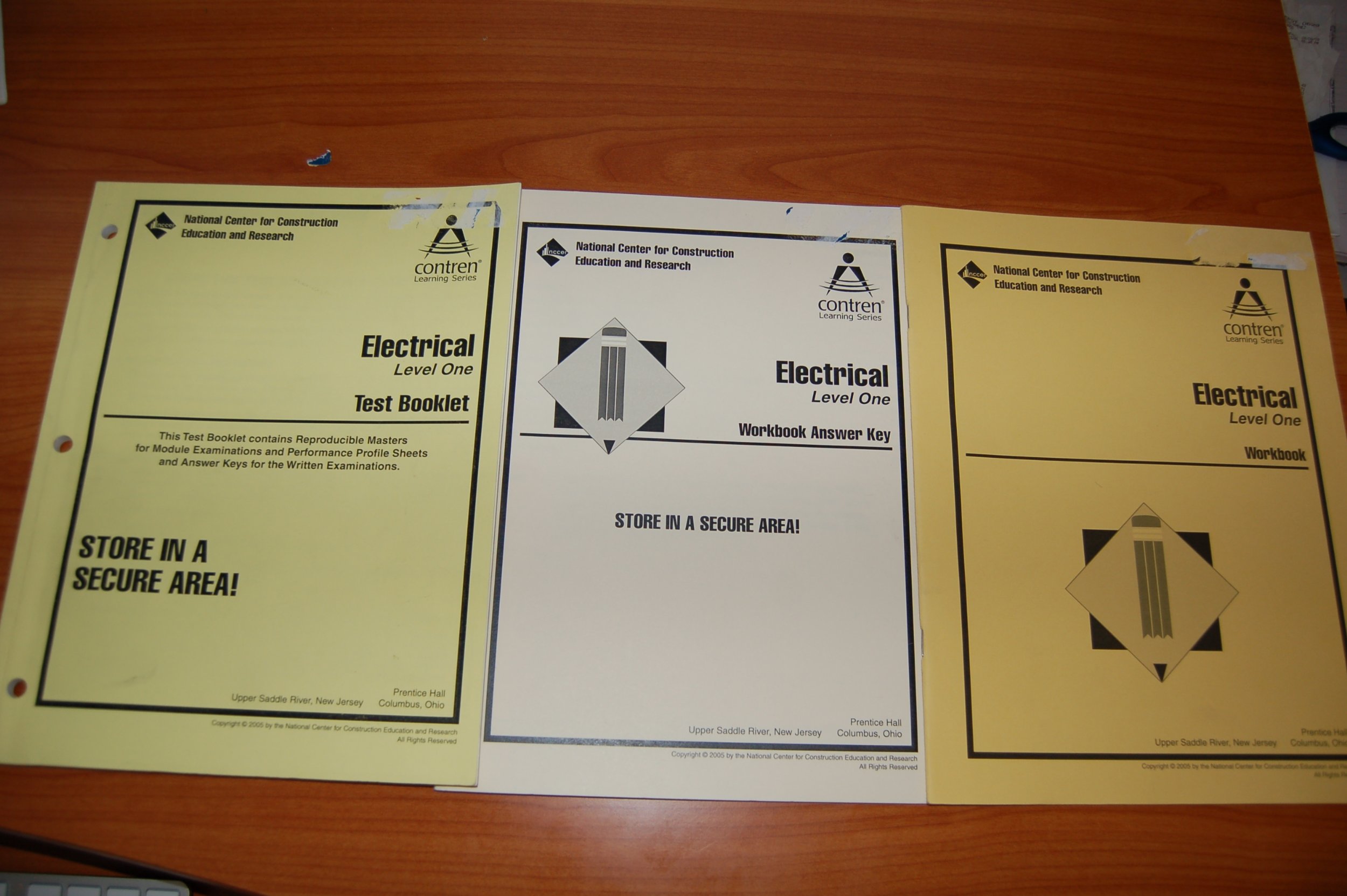 Electrical Level 1 Trainee Guide 2005 NEC, Paperback