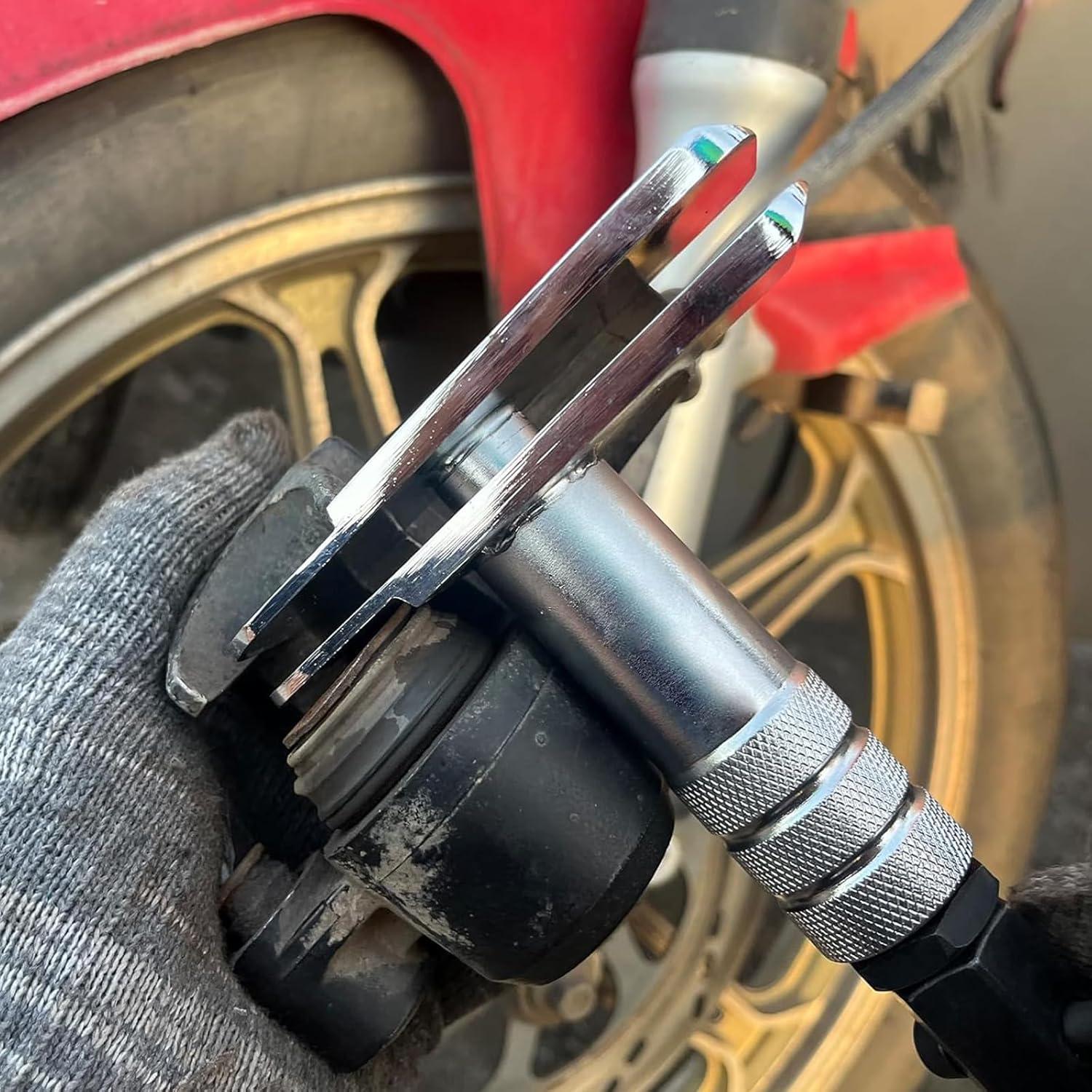 Motorcycle Brake Caliper Tool 500LB Capacity Iron Spreader for 30-75MM Pads Anti-Slip Handle for Repair Shops & Riders
