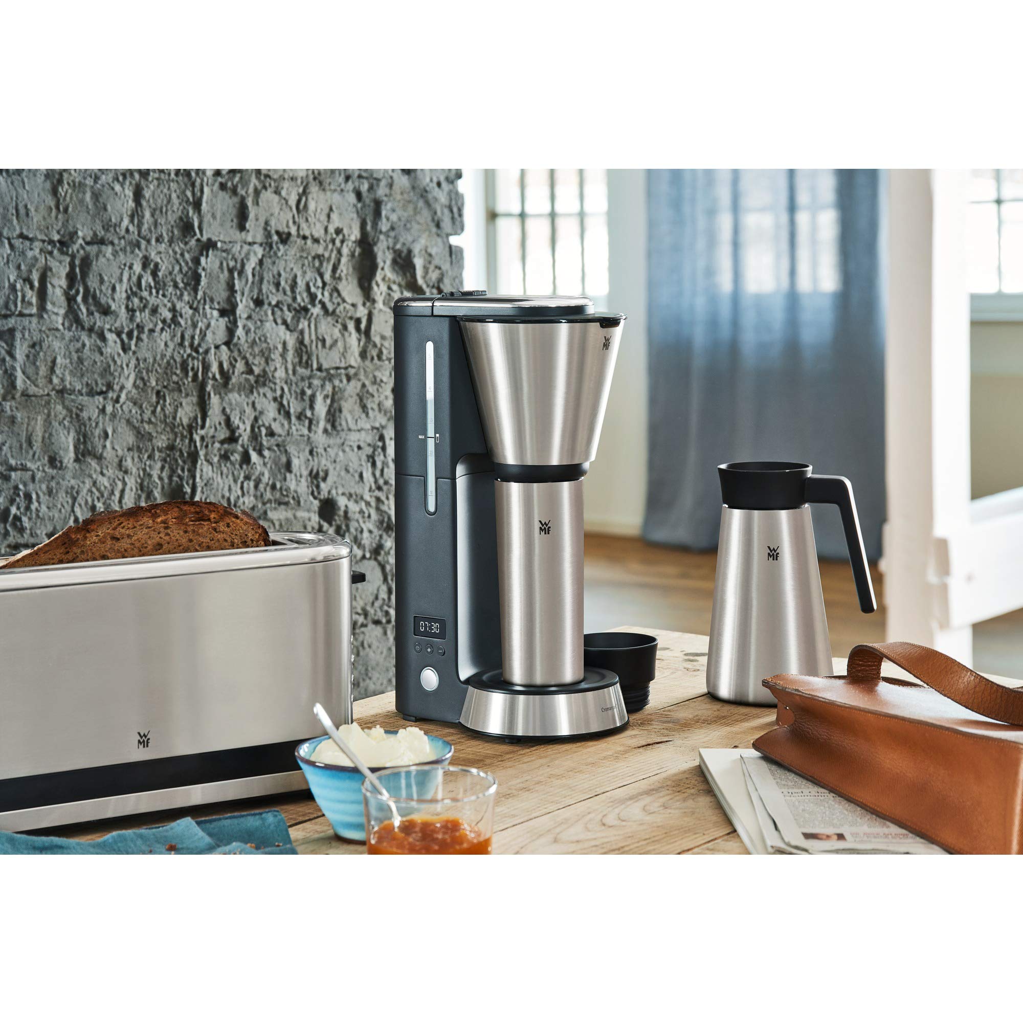 WMF KitchenMinis Macchina da caffè Aroma Thermo to Go in Acciaio Inox 18/10 Cromargan, potenza 870 W, con filtro, caraffa termica 650 ml e thermos 350 ml, finitura satinata opaca