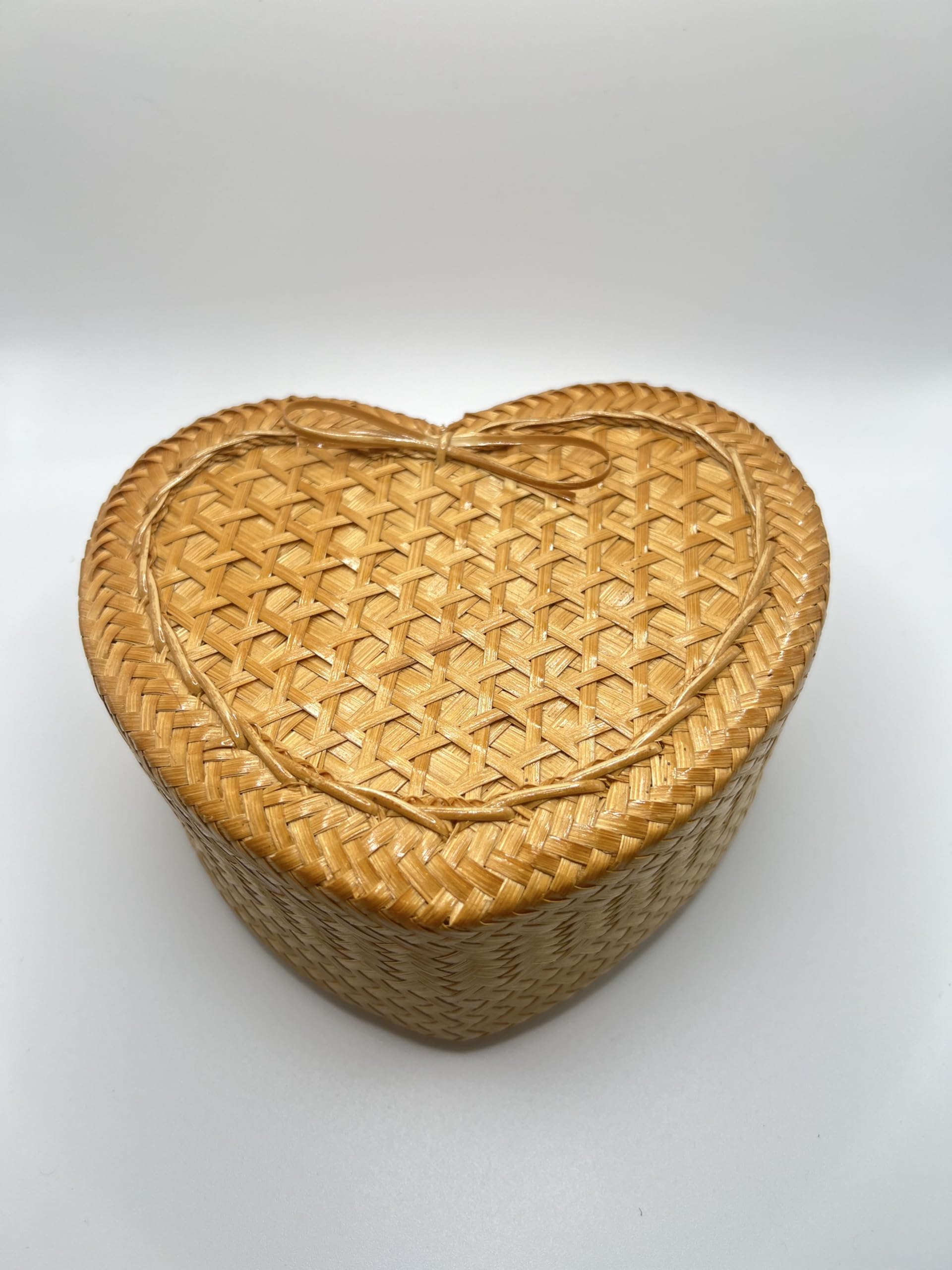 MIracle Thai Enterprises Heart Shaped Bamboo Basket for Sticky Rice