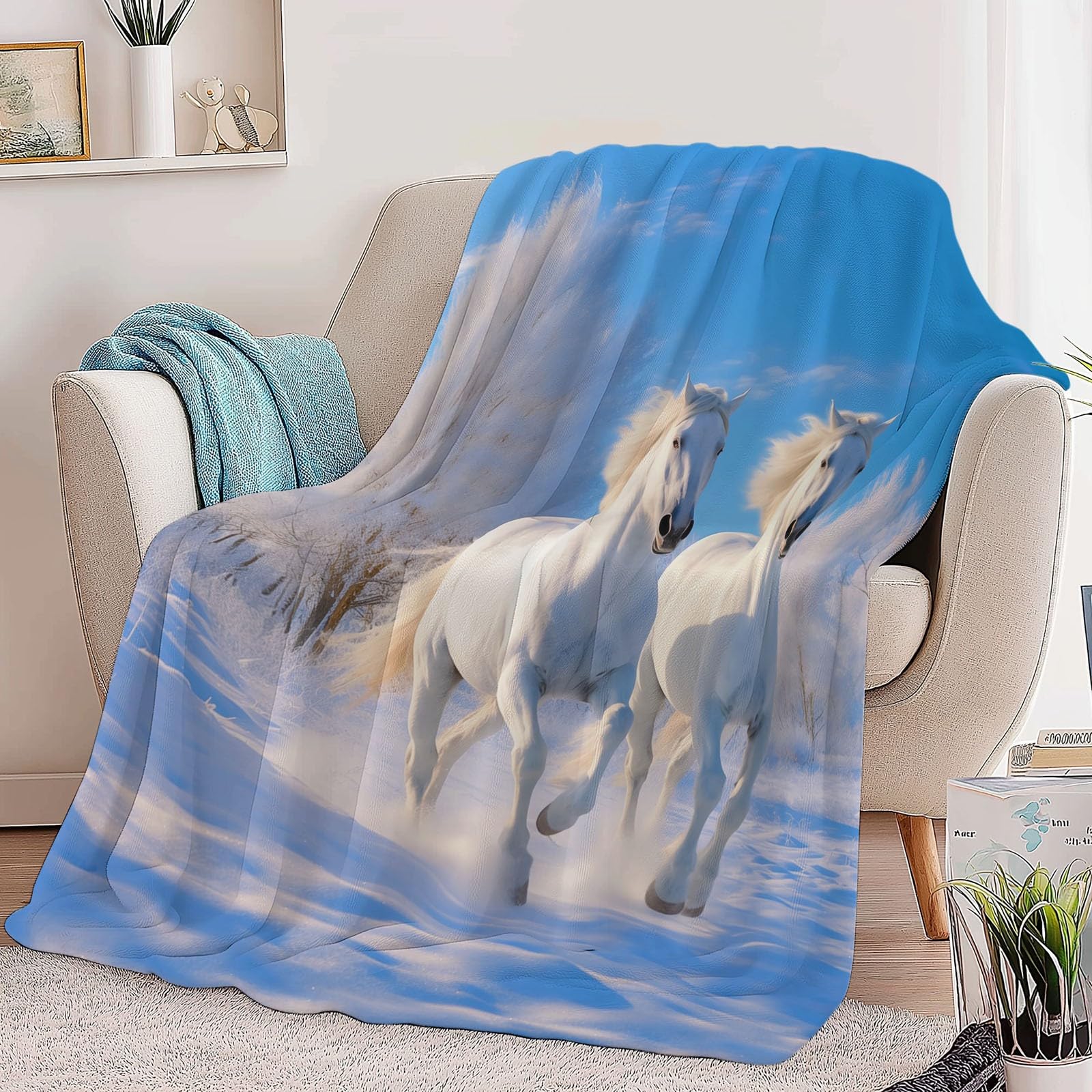 CozyRest Manta de Felpa de Lujo para Sofá y Cama, Carreras de Caballos en la Nieve 220 x 240 cm - Ultra Suave, Ligera y Cálida, Invierno