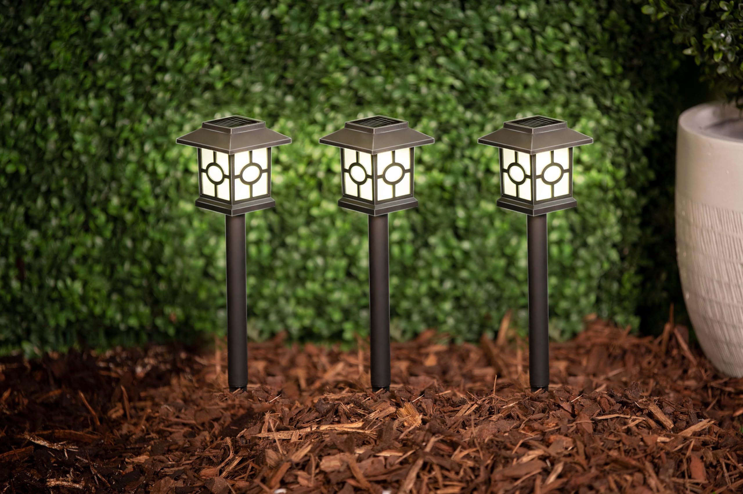 Grundig Solar Gartenleuchten Set 3-teilig - Solarbetriebene Gartenleuchten - IP44 - Warmweiß - 38 cm Höhe - Kunststoff und Metall