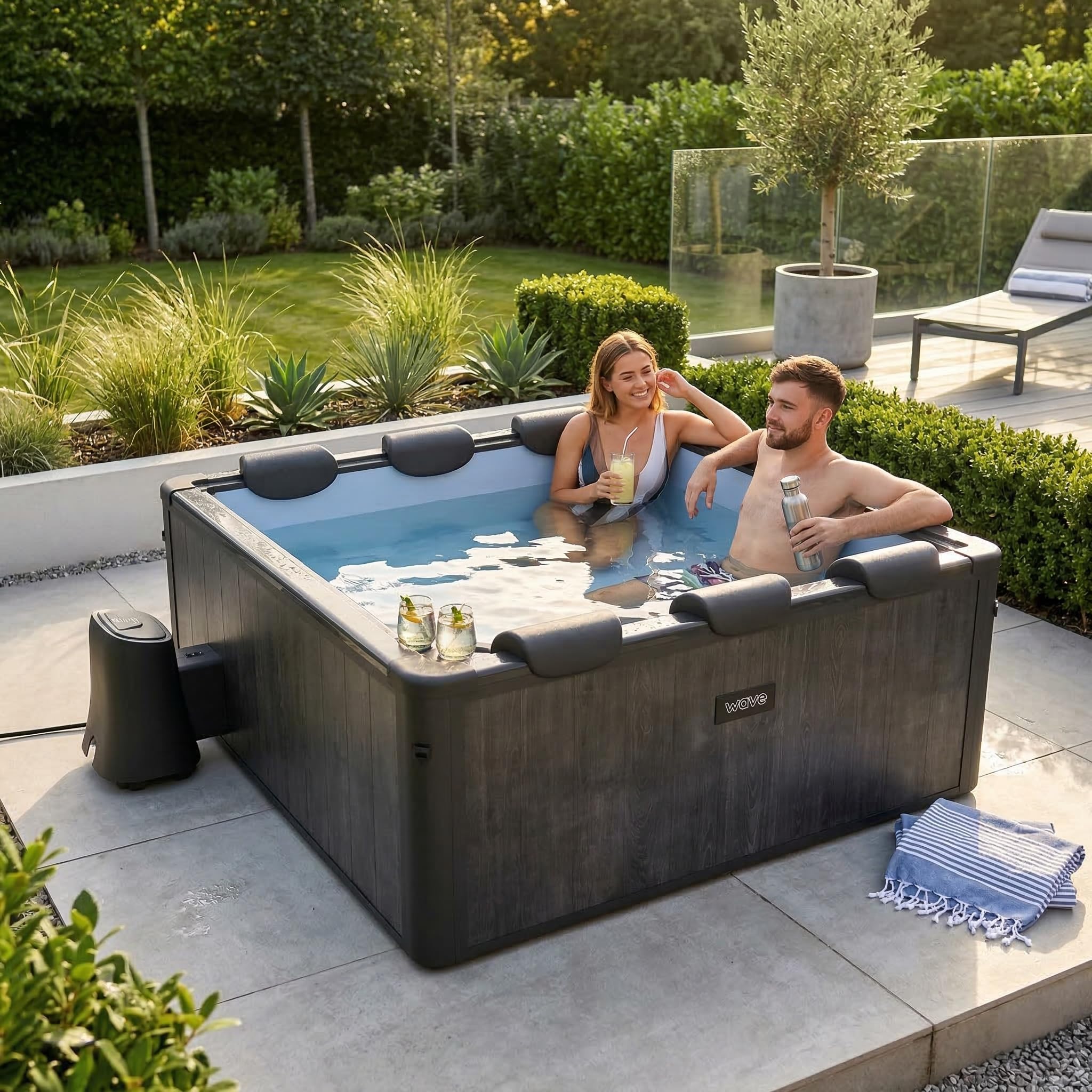 Amazon.com: WAVE Adriatic 6-Person Aluminum Frame Hot Tub