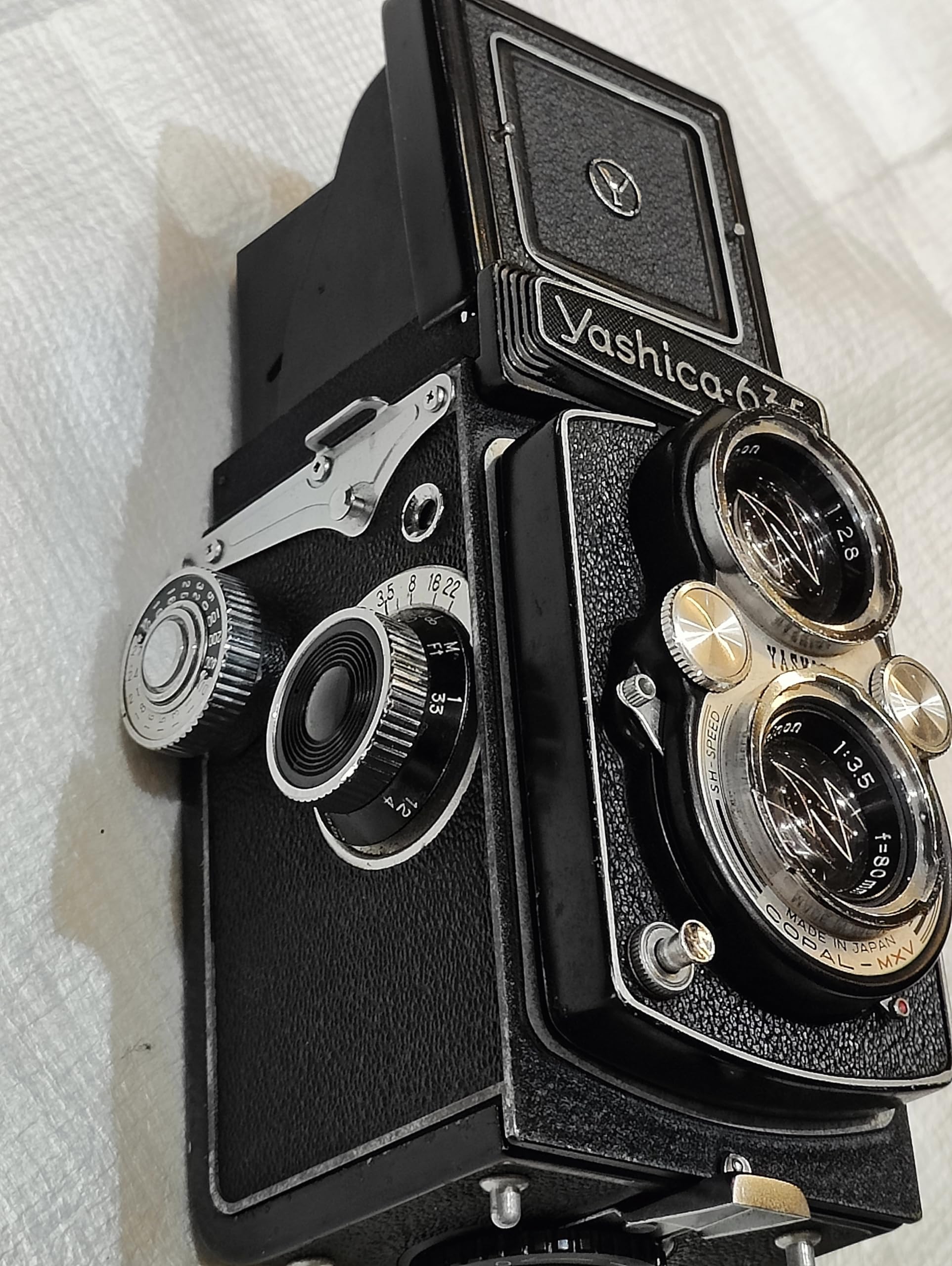 Used Vintage 635 Medium Format 120 Film Camera with 35mm Adaptor-image-21