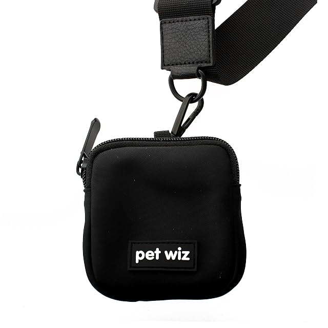 Foto 5 de 5 de Pet Wiz Dog Walking Bag with Adjustable Strap, Negro, Moderno