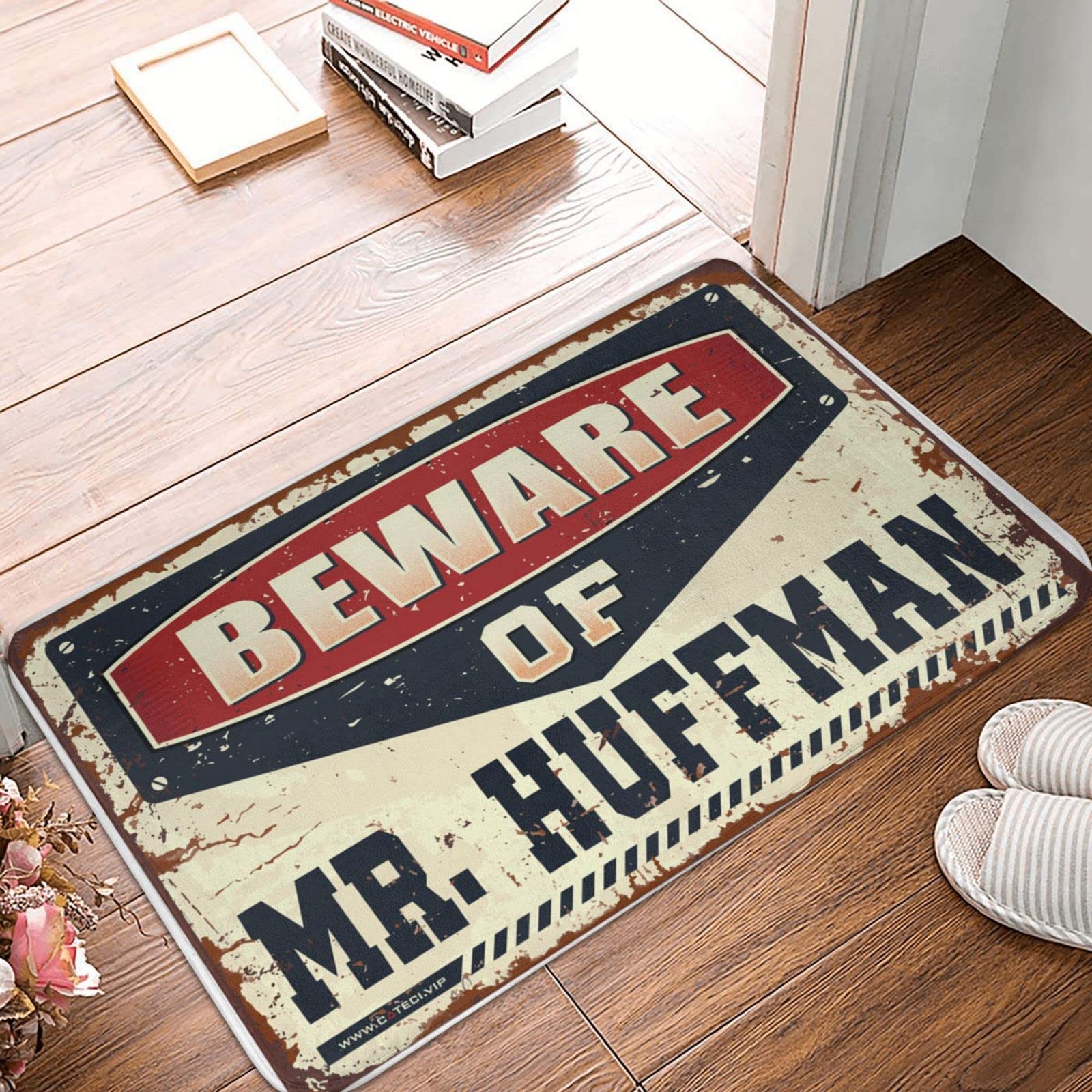 Knock Before Entering - Zerbino con scritta "Beware of Mr. Huffman", divertente decorazione per patio, zerbino autunnale per esterni (dimensioni: 65 x 90 cm)