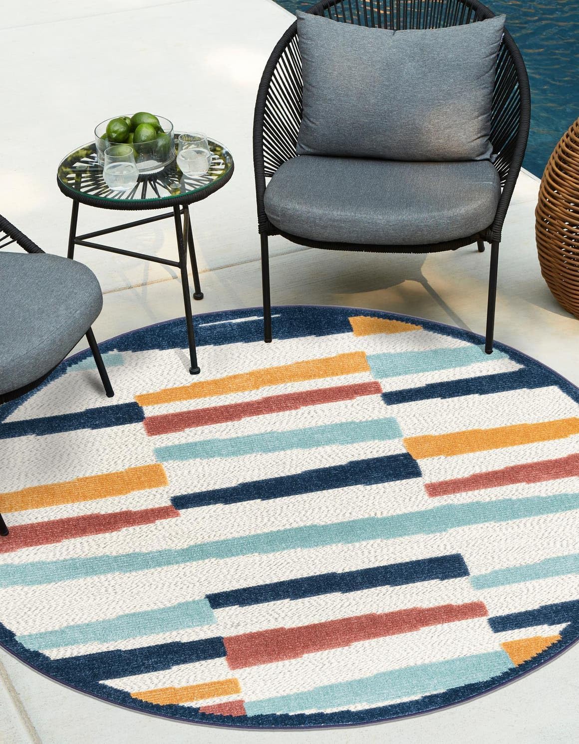 Unique Loom Belize Outdoor Collection Area Rug - Lamanai (3' 3" Round, Ivory/ Navy Blue)