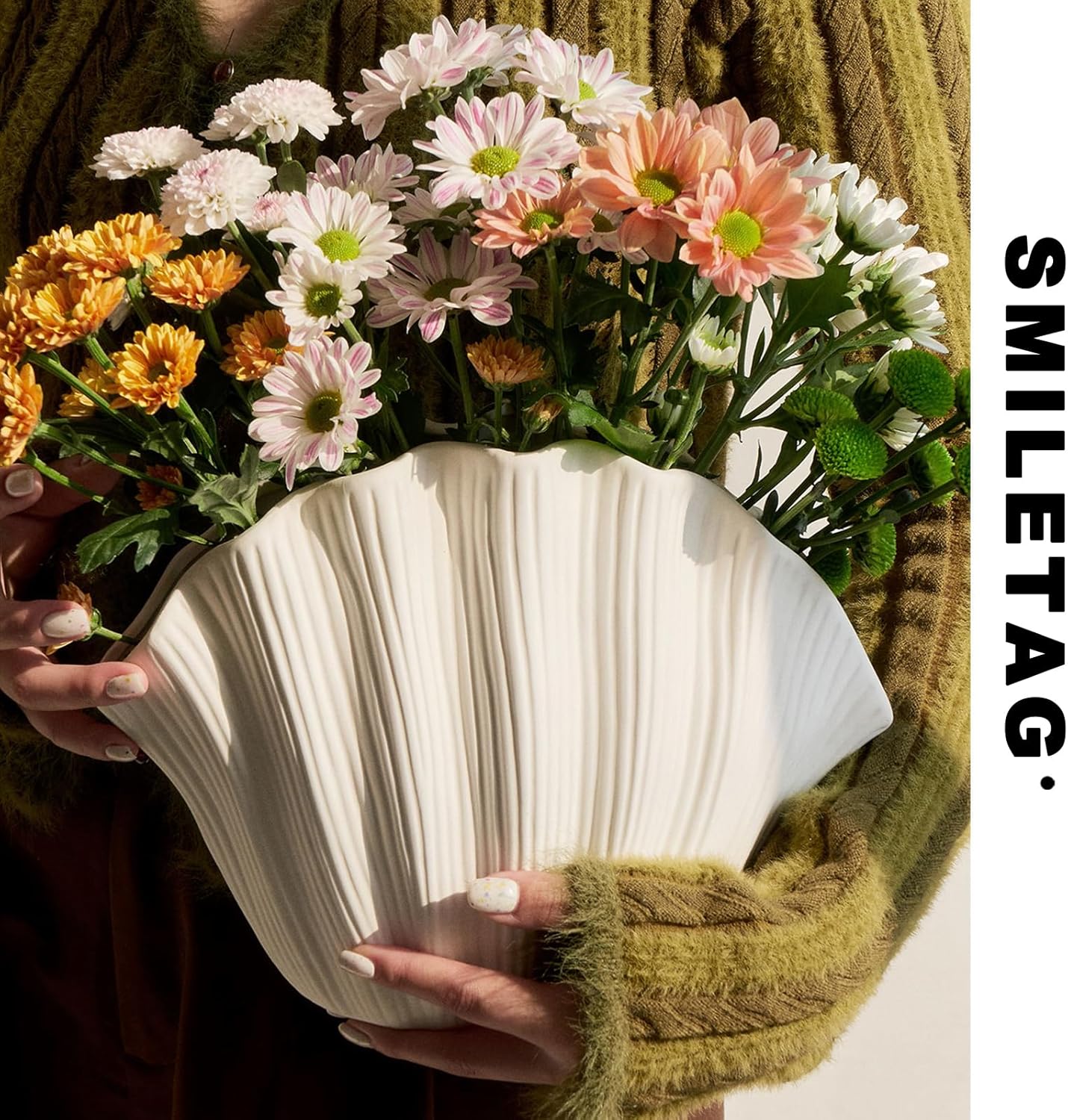 Coastal Shell-Shaped Ceramic Vase for Living Room, Modern Home Decor, Unique Farmhouse Aesthetic, Shelf and Centerpiece Table Decor - Image 4