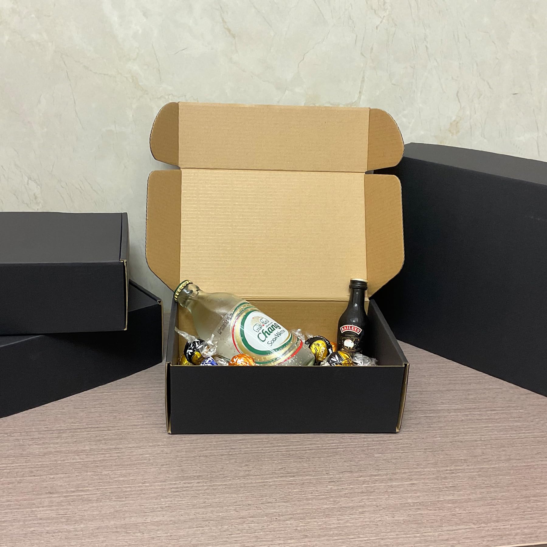 Paquete de 24 cajas de envío negras de 9 x 6 x 3 pulgadas, cajas de embalaje de cartón corrugado para envíos por correo, cajas de cartón corrugado para embalaje de pequeñas empresas, cajas de envío