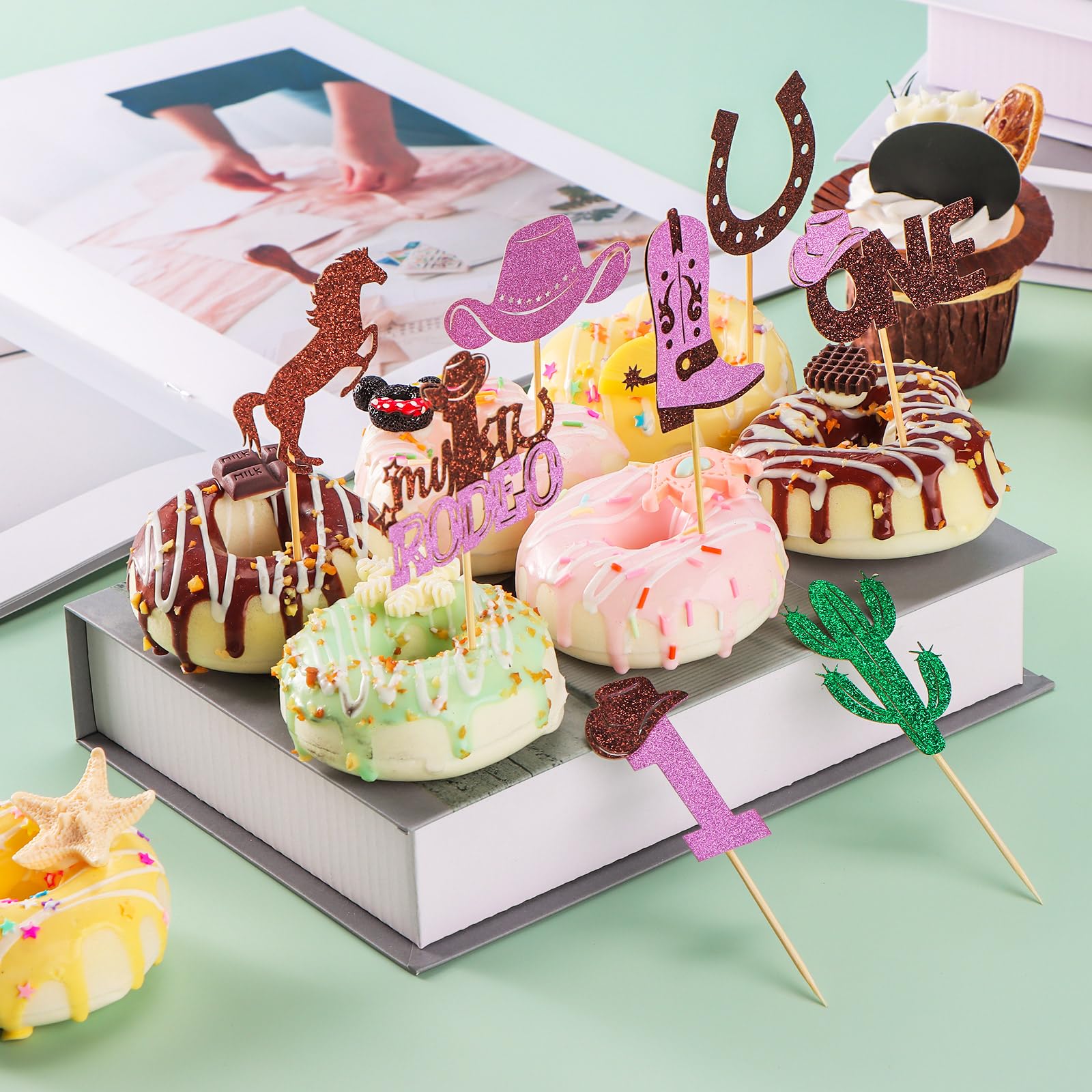 RVXHUA Western Cupcake Liners & Toppers - 48 Pc Rodeo Party Decorations For Cowboy Theme