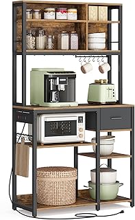 VASAGLE Estante de panadería con estación de carga, barra de café, 15.7 x 31.5 x 71 pulgadas, soporte para microondas de cocina, estantes de almacenamiento ajustables, cajón de tela, 12 ganchos