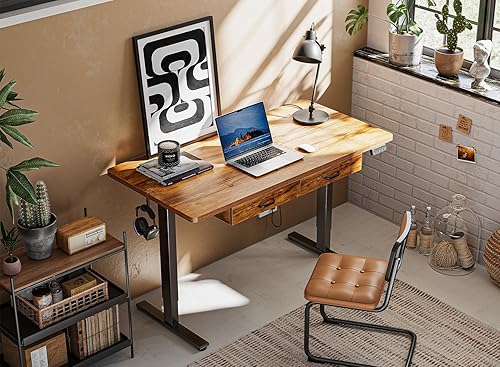 Miniatura 44 de FEZIBO Escritorio eléctrico de altura ajustable con cajón, tablero de 63 x 24 pulgadas, marco negro/parte superior negra Negro -,Luz rústica,Marrón