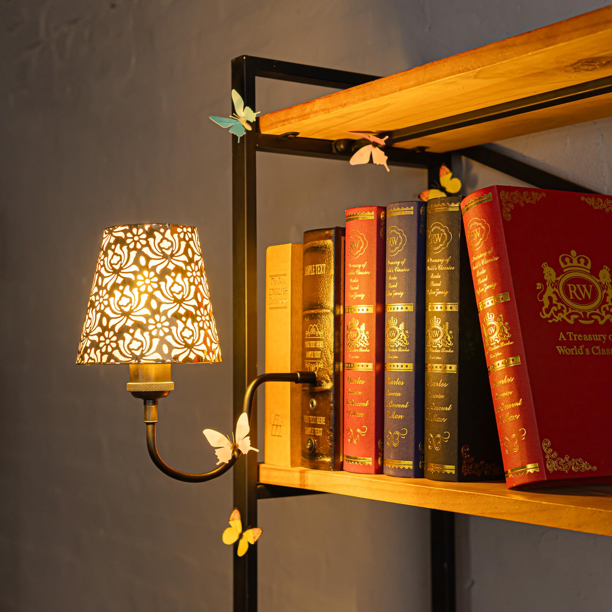 LED Buchlampe mit Fernbedienung, Vintage Dimmbar Nachttischlampe mit Eisen Lampenschirm 1xE27-Fassung und 2.5m Kabel, Dekorative Tischleuchte für Nachttisch Beistelltisch DZ0482