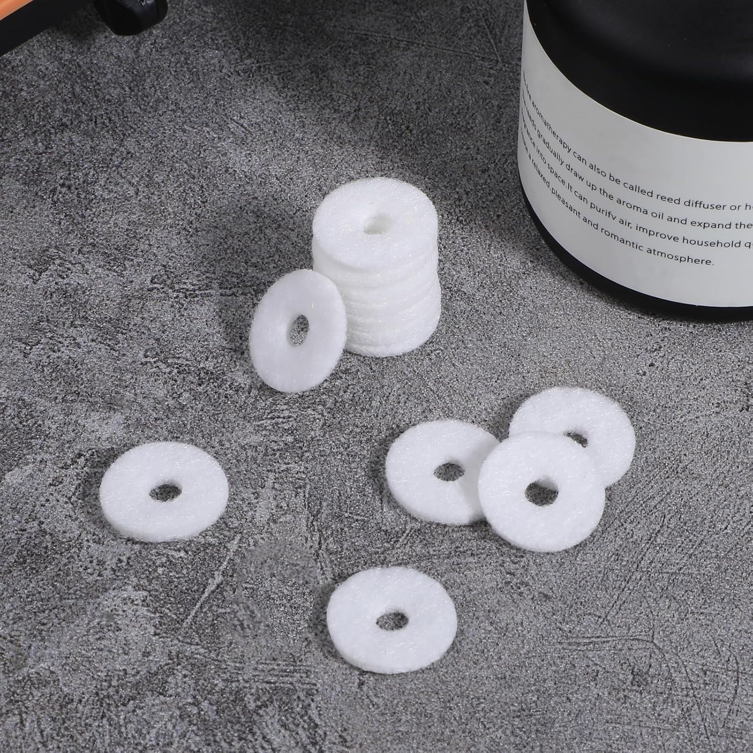 40Pcs Felt Washers, Trumpet Valve Caps Trumpet Accessories Felt Pads Cushion Top Cap Guitar Strap Locks for Guitar Replacement Musical Instrument Accessory White