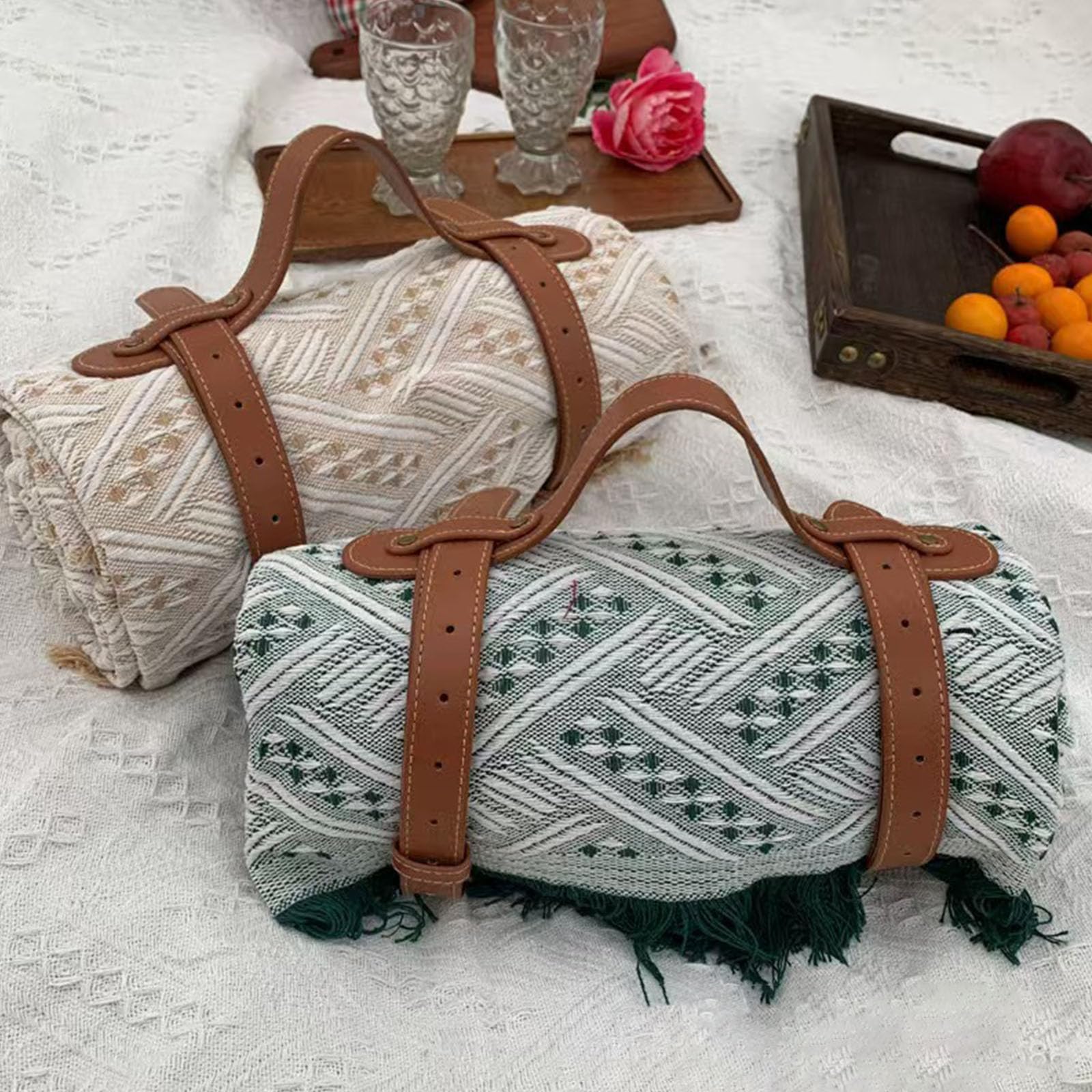 Große Outdoor-Decke mit Ledergriffen, 180 x 130 cm, Campingmatte für Strand und Reisen, Outdoor-Sitzmatte