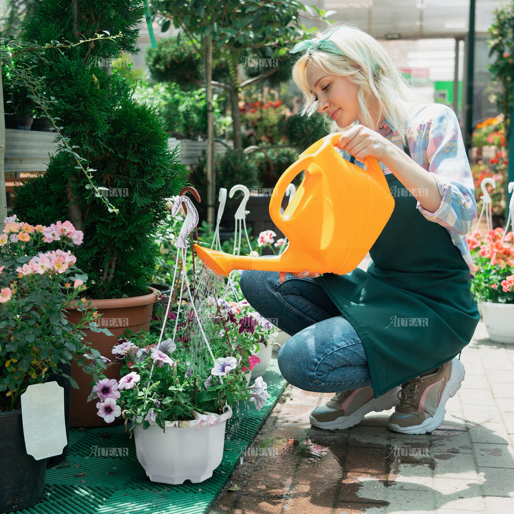 AUEAR, Lot de 50 cintres en plastique pour plantes à suspendre avec trous de drainage et crochets pour intérieur et extérieur Blanc