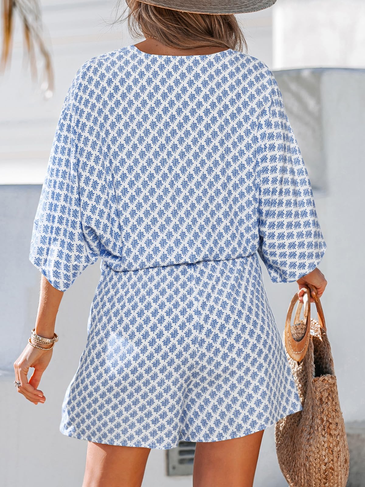 CUPSHE Damen Jumpsuit V-Ausschnitt Kurzarm Strampler Leopardenmuster Weites Bein Kurz Overall mit Gürtel Casual Lose Playsuit