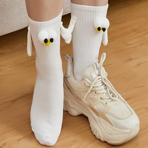 Miniatura 6 de Color Land 2 Pairs Cute Hand in Hand Magnetic Socks Fun 3D Eye Funny Ankle Socks with Magnetic Hands Holding Sock
