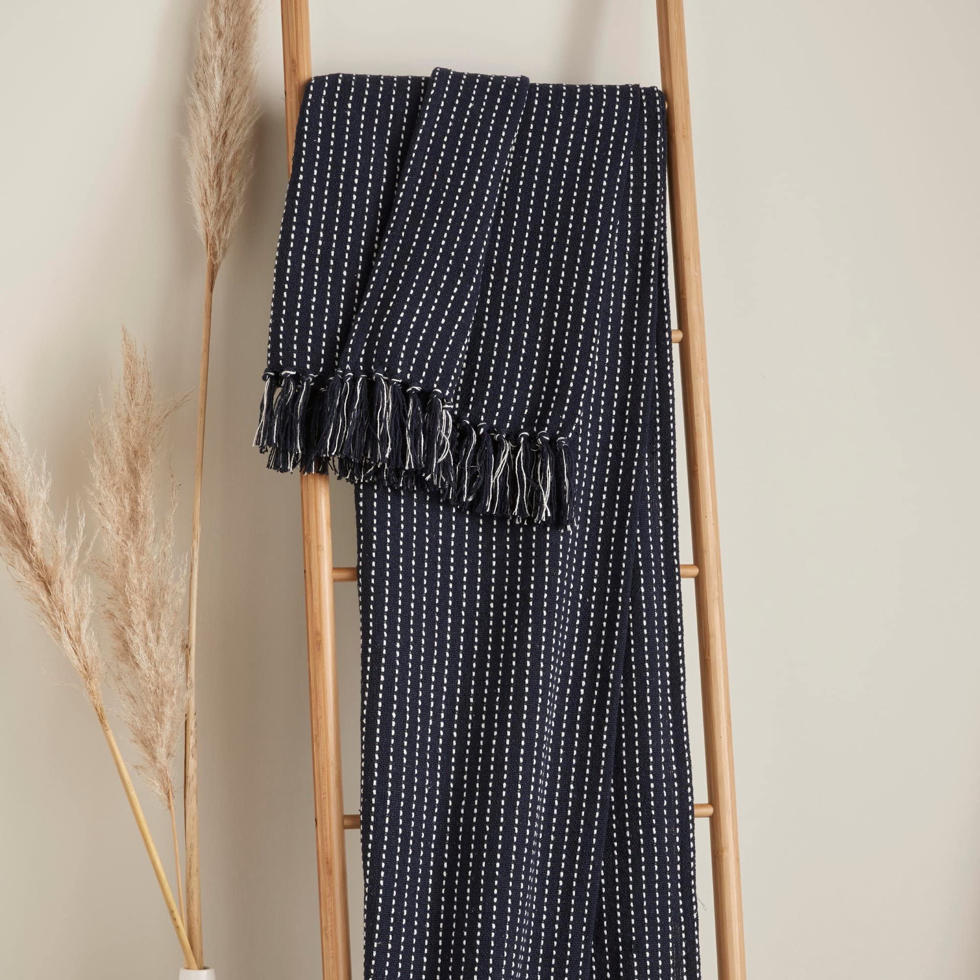 Drift Home Quinn Throw In Navy