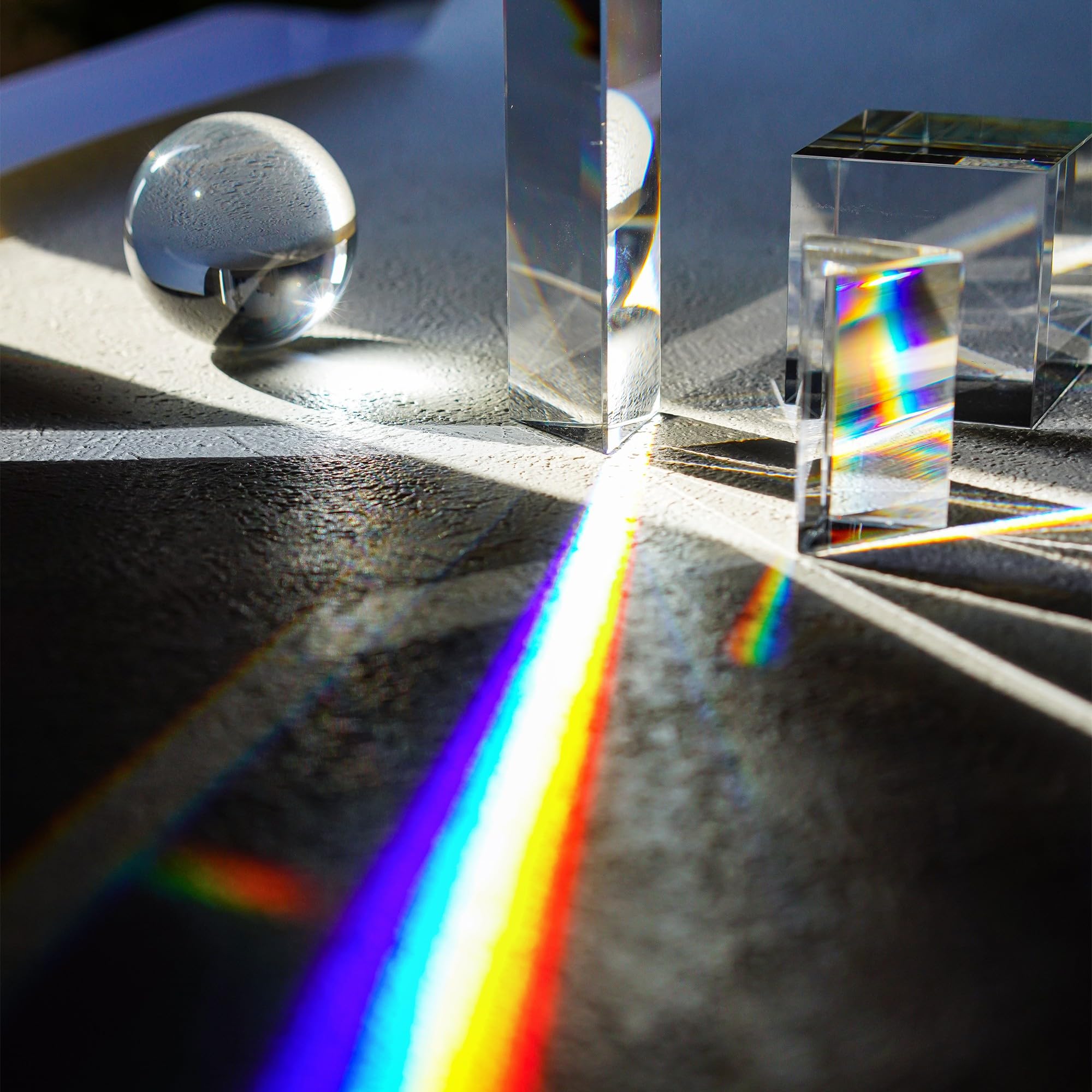 Lot de 6 prismes de photographie en cristal optique K9, comprenant une boule de cristal de 50 mm, un cube, une pyramide optique, un prisme triangulaire de 50 mm et 150 mm, une loupe dôme de 60 mm avec