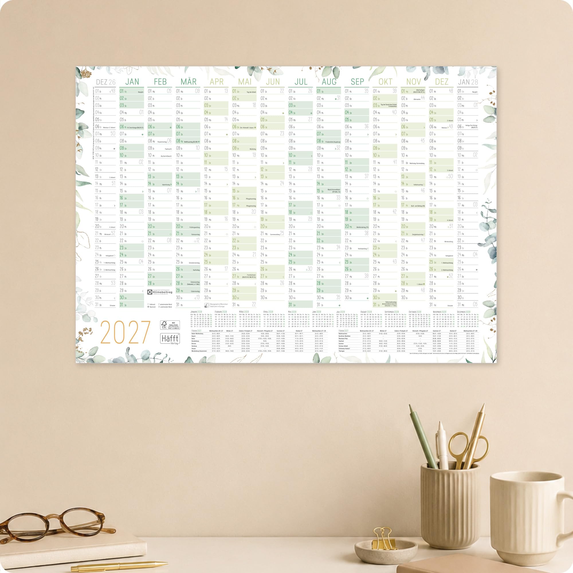 Häfft® Wandkalender 2027 A2 quer (59,4 x 42 cm) Wandplaner mit Ferien & Feiertagen für DE, Jahresplaner gefalzt für 14 Monate - inkl. gratis A3 + A4 Kalender "Blattgold"