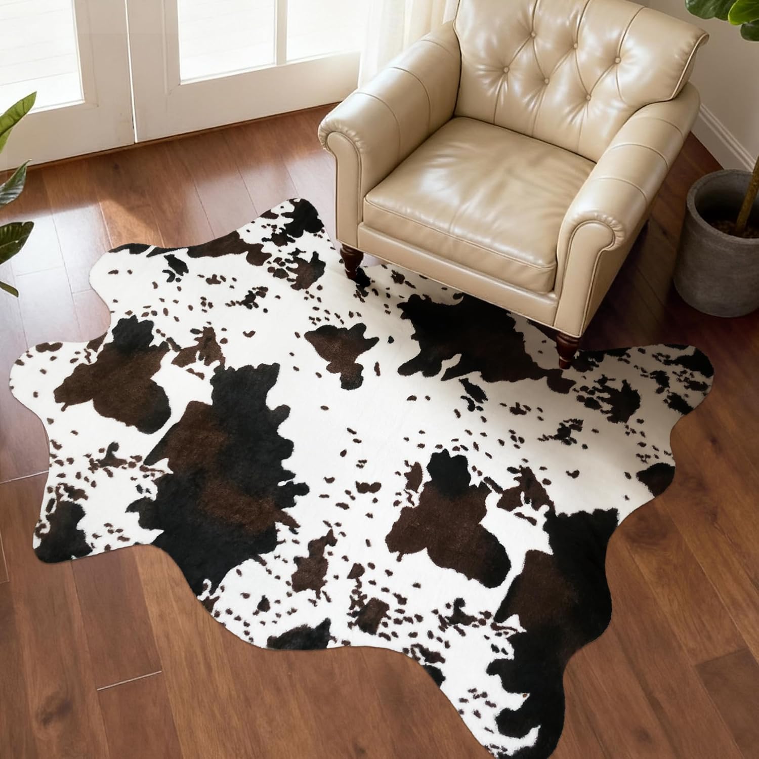 Faux Cowhide Cow Print Rug: 4.6 x 5.2 Feet Cow Hide Animal Print Area Carpet Large Western Decor for Living Room Bedroom (4.6 * 5.2ft)