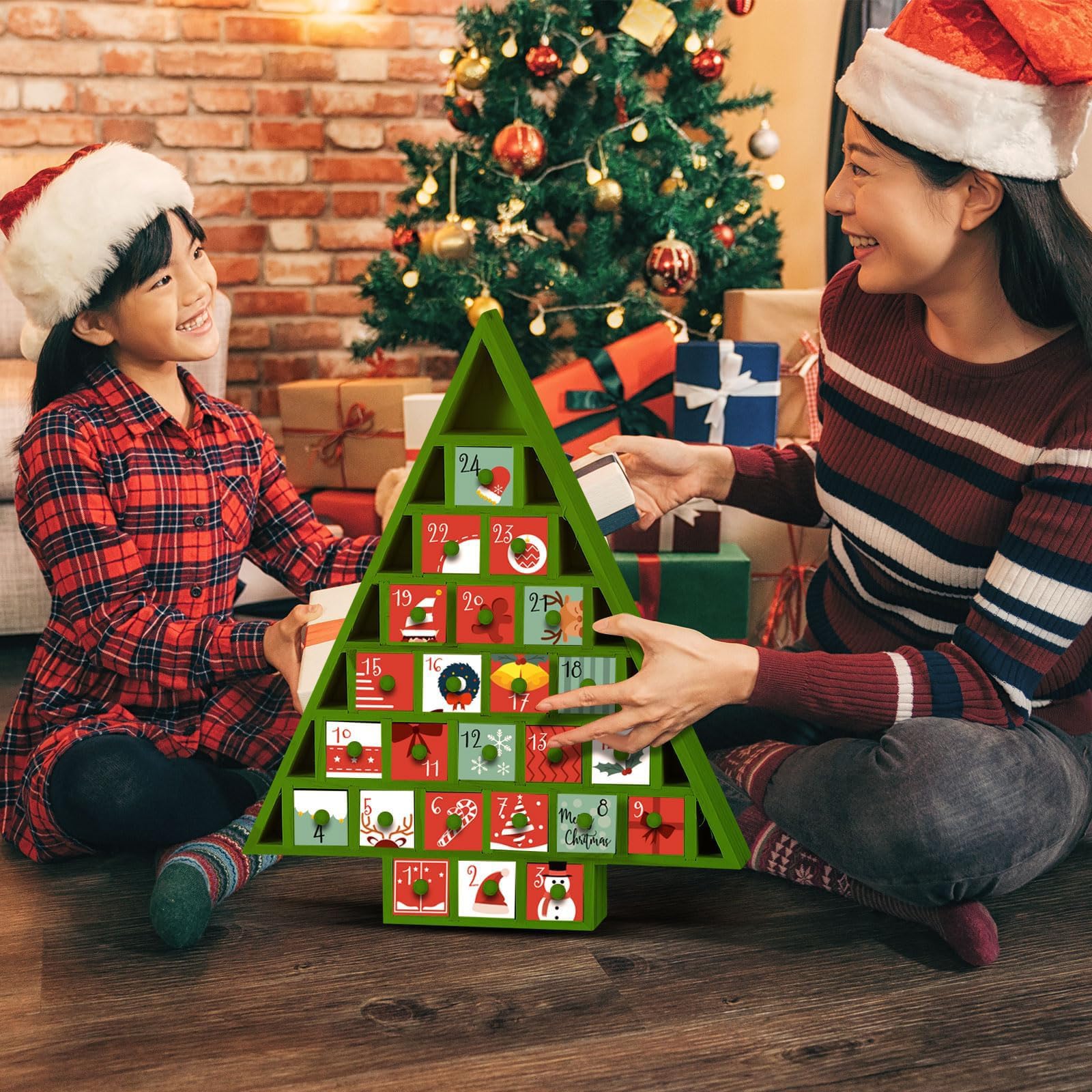 Geetery 1 juego de calendario de Adviento de madera 2025, calendario de cuenta regresiva de 24 días para Navidad con 24 cajones extraíbles, calendario de cuenta regresiva en forma de árbol de Navidad