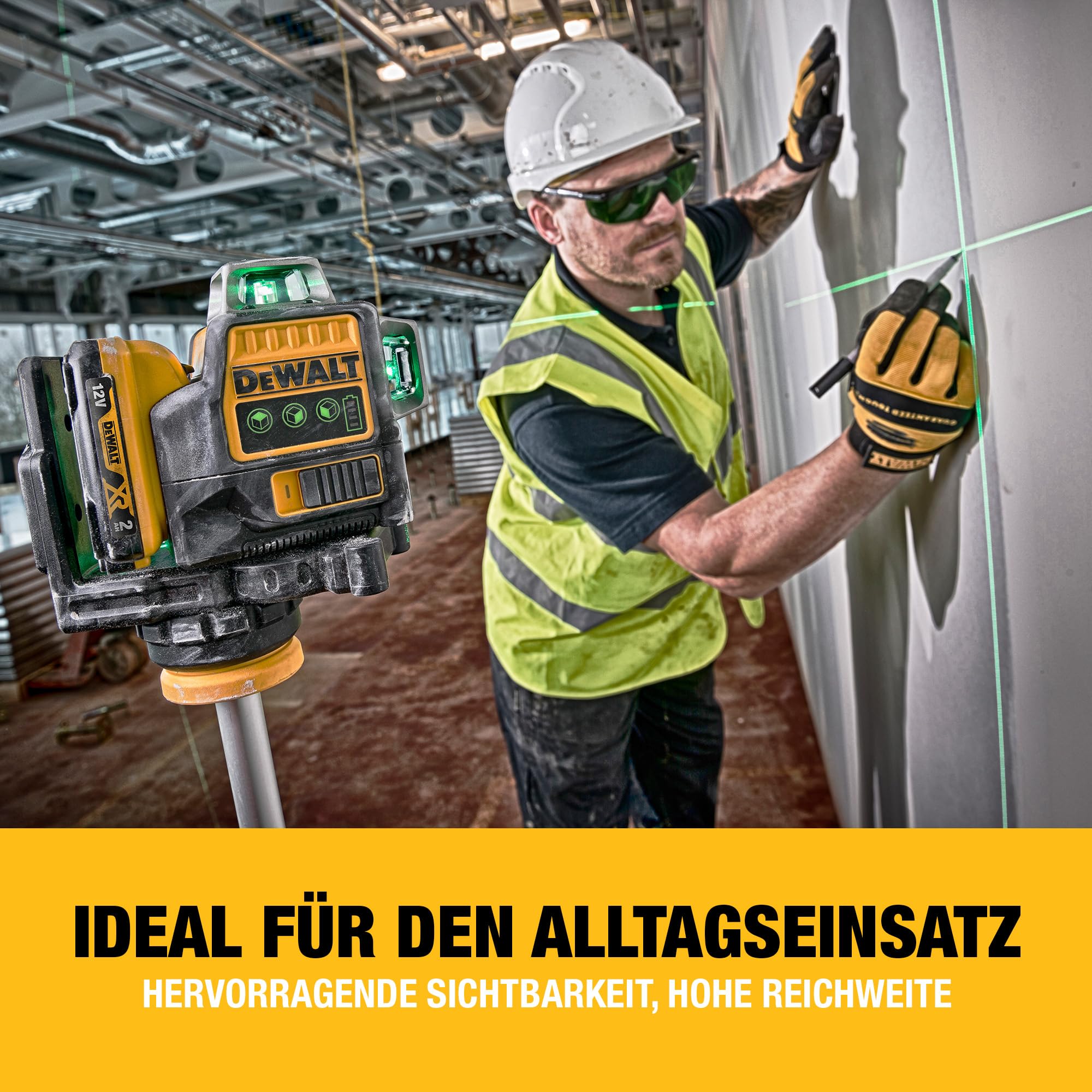 DEWALT XR 3 x 360° Akku-Multilinien-Laser grün (Selbstnivellierender Laser, mit Pulsmodus für Empfängereinsatz, Schutzklasse IP65, inkl. 12 Volt 2 Ah Akku und Ladegerät), DCE089D1G-QW