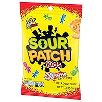 Vista 13 de SOUR PATCH KIDS Extreme Sour Soft & Chewy Gummy Candy, caramelos a granel, bolsas de 12 - 7.2 onzas