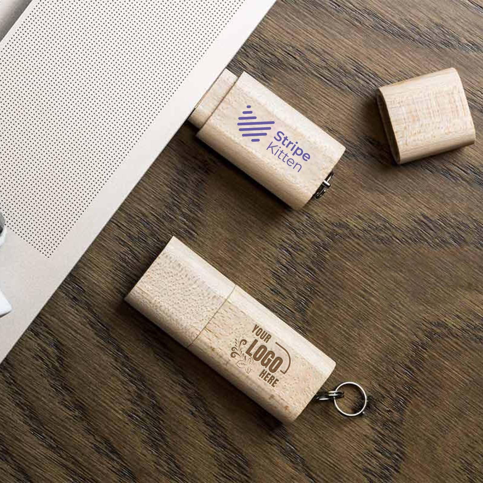 Niestandardowa drewniana pamięć USB 32 GB, 10 sztuk, naturalne drewniane konfigurowalne pendrive'y z brelokiem, grawerowanie logo w zestawie, spersonalizowane drewniane patyczki pamięci do brandingu