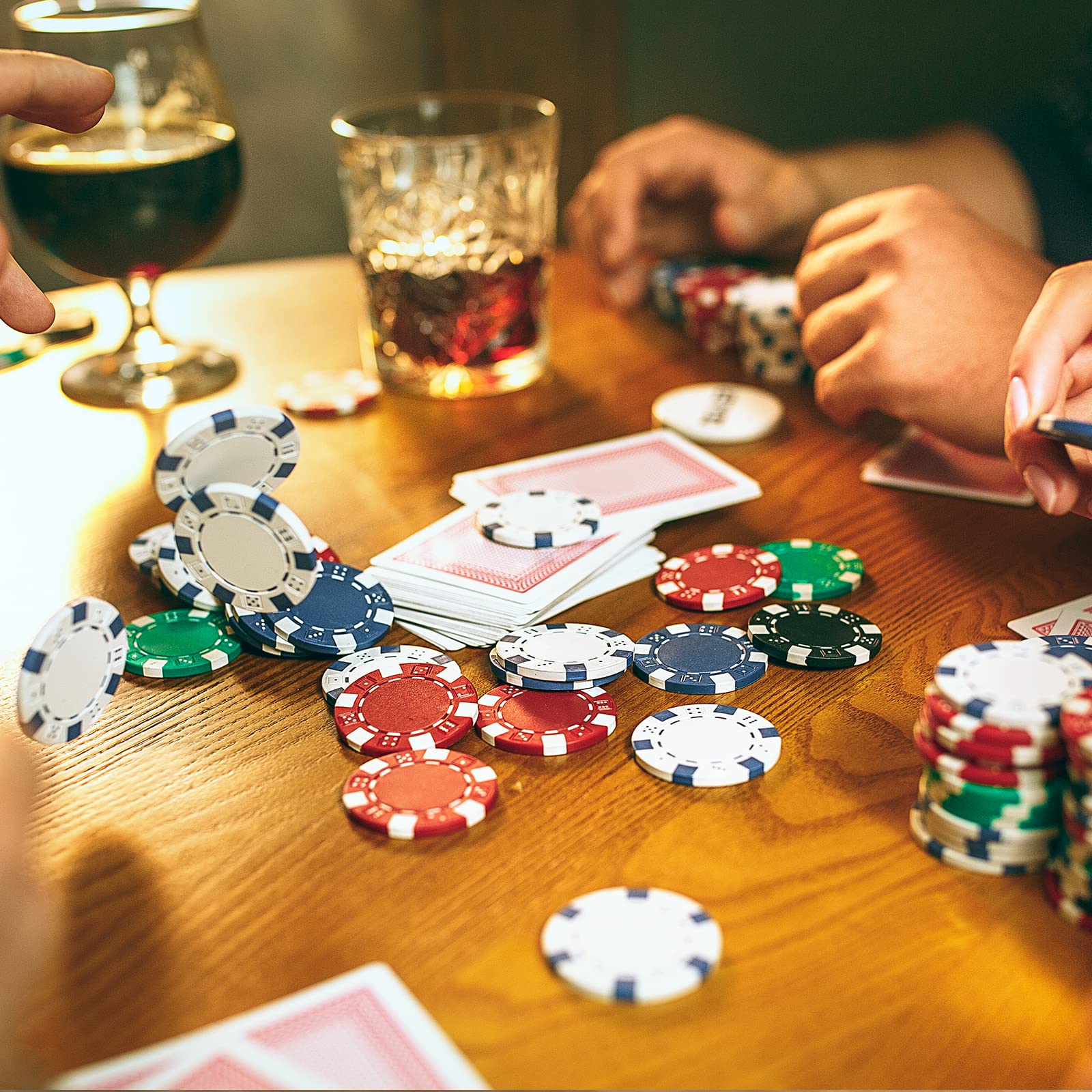 CCLIFE 360 PCS Pokerset Profi Pokerspiel inkl. Pokerkoffer Pokerdecks Dealer Button Poker Set Pokerchips Tischauflage Spielmatte
