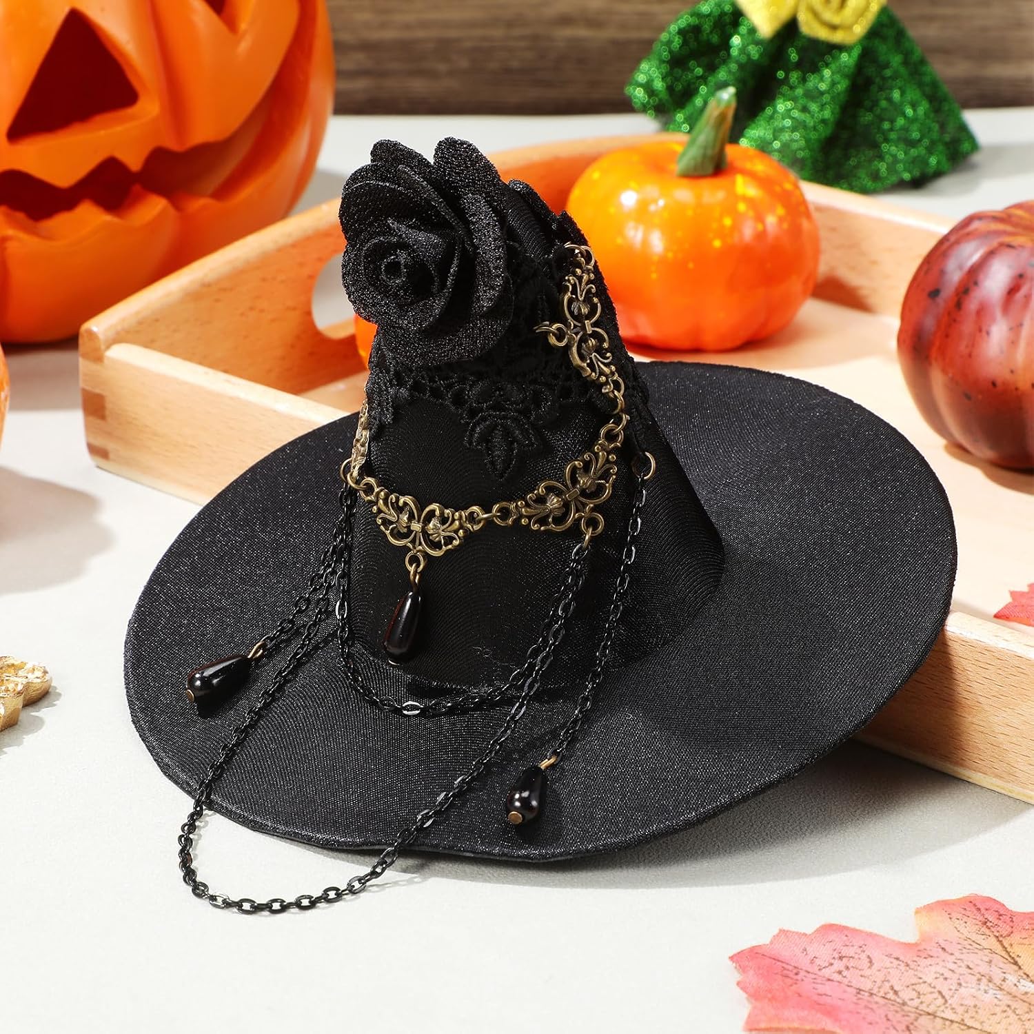 Kisangel Gothic Mini Witch Hat Hair Clip, Halloween Cosplay Hair Accessory for Women, Black Hat with Chain for Masquerade Party, Costume Prop