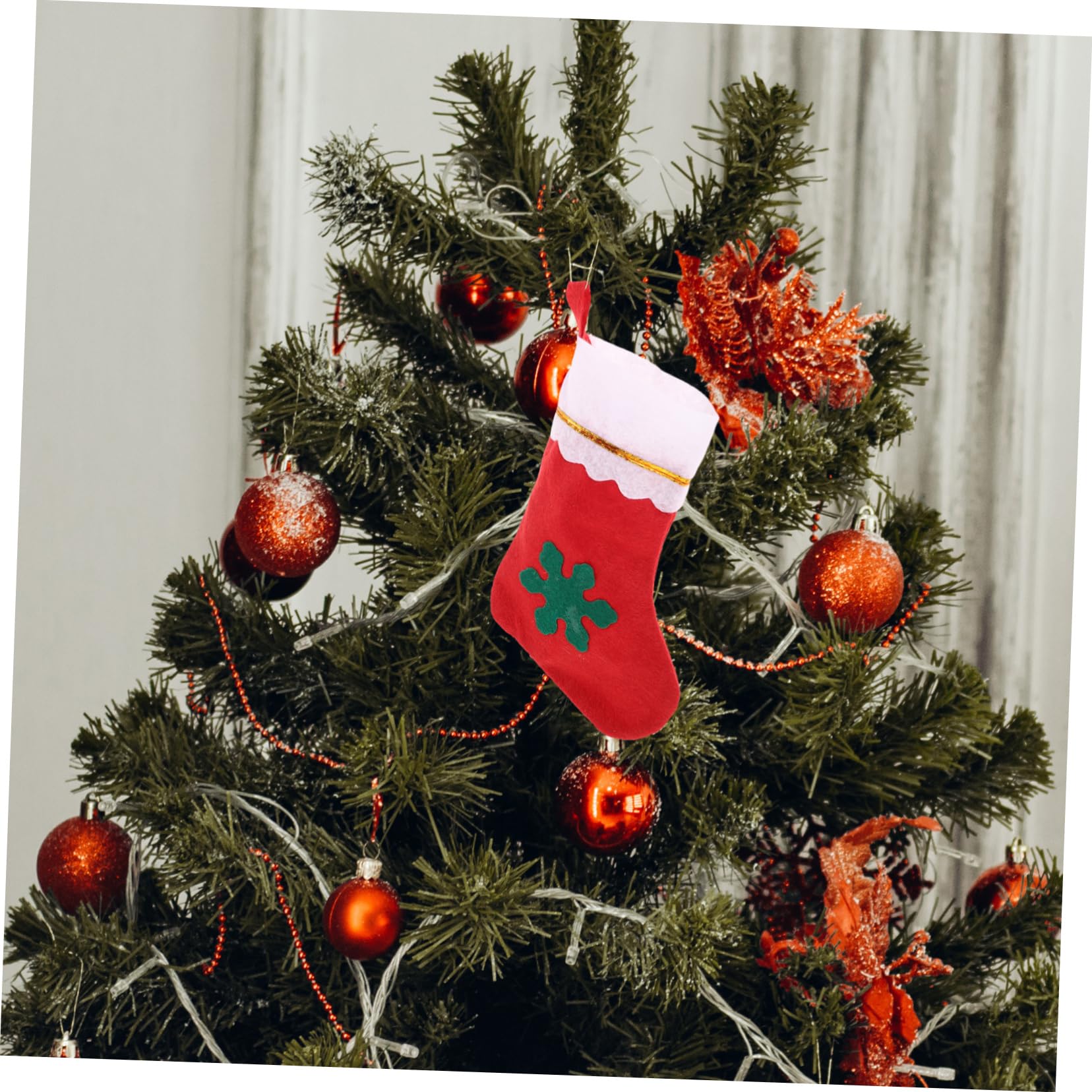 Ciieeo 3 Sätze Weihnachtsstrumpf Goodie Bag Abgestuft Plüsch Weihnachtsstrümpfe Strümpfe Weihnachten Büro Dekoration Office Decoration Weihnachtsanhänger Socken- Stoff Stück * 3