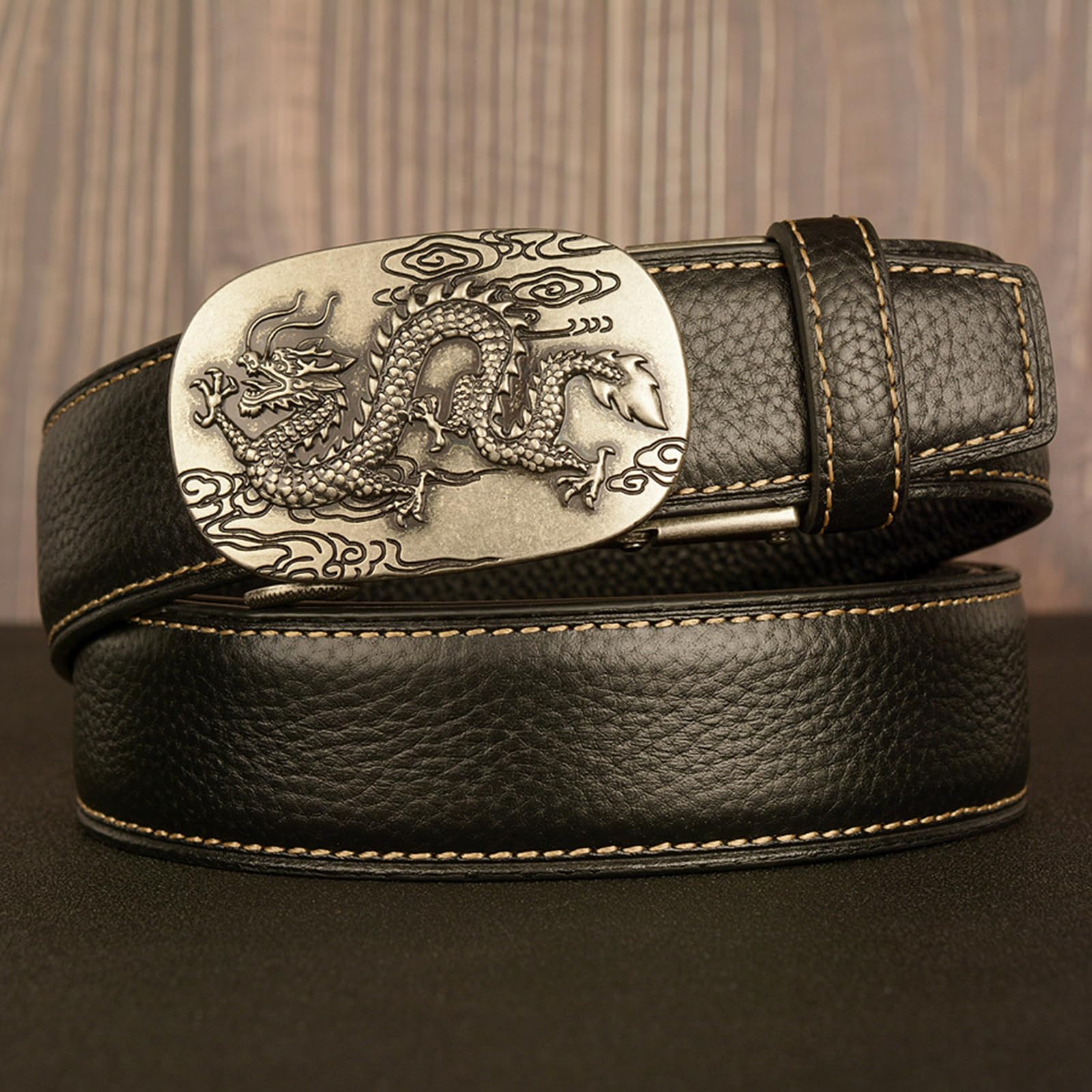 Cinturón De Cuero Con Trinquete For Hombre, Hebilla Deslizante Plateada Dragón Grabado, Vestir Cosido Ajustable, 1 3/8" Ancho, 115 Cm