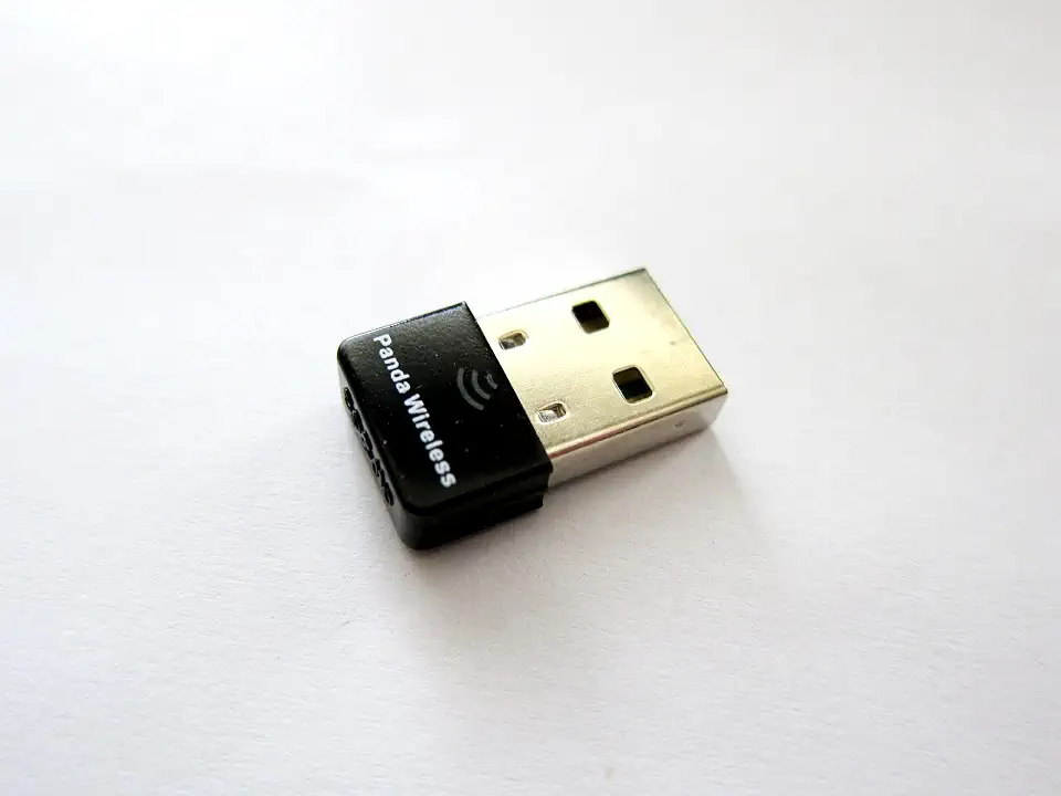 Panda Wireless Adaptador USB Ultra WiFi (b/g/n) 150Mbps Wireless-N 2,4GHz - Windows 7/8/10/11, Zorin, Mint, Ubuntu, Fedora, Centos, Kali Linux e Raspbian