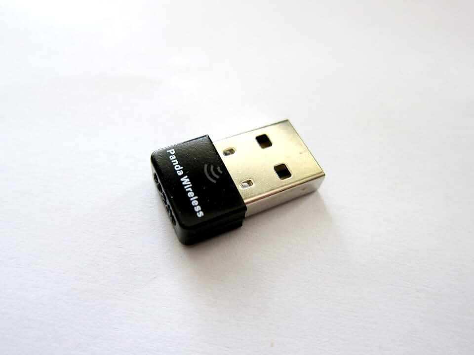 Panda Wireless Adaptador USB Ultra WiFi (b/g/n) 150Mbps Wireless-N 2,4GHz - Windows 7/8/10/11, Zorin, Mint, Ubuntu, Fedora, Centos, Kali Linux e Raspbian
