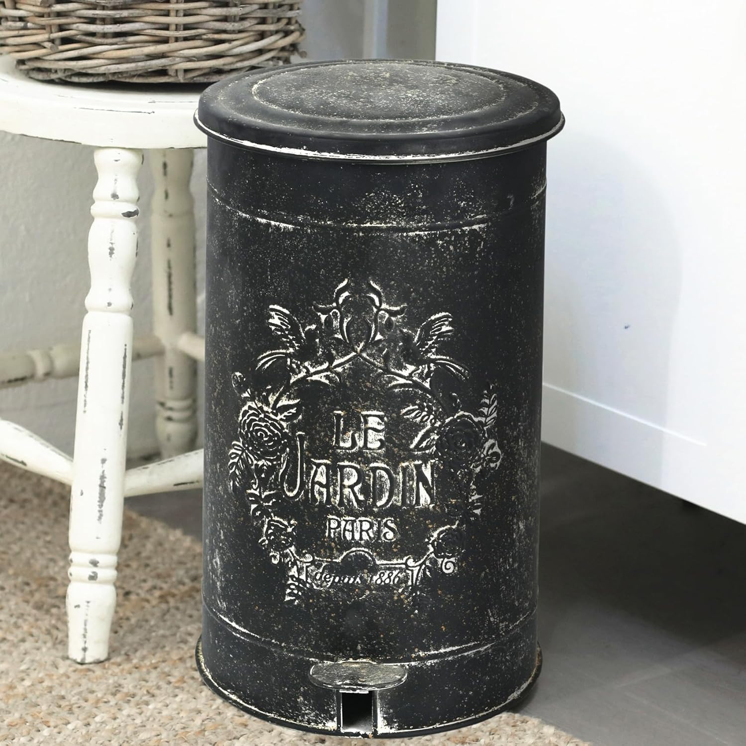 Z&Z ornamentorum Retro Kitchen Trash Can with Lid 15 Liter/4Gallon and Pedal Round Touchless Garbage Cans with Flower and Bird Patterns Outdoor Trash Can for Kitchen Park Garden Black