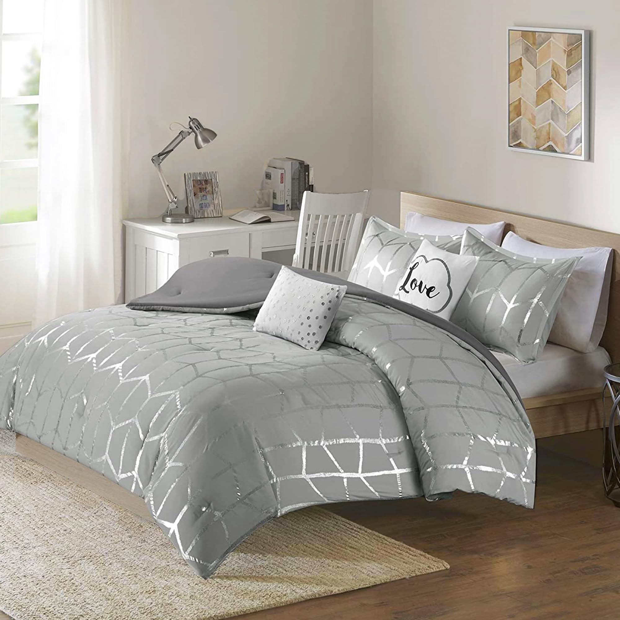 Raina Full/Queen Comforter Set, Soft Microfiber, Modern Geometric Metallic Bed Set, 5 Pieces College Bedding with 2 Shams, 2 Toss Pillows Grey/Silver